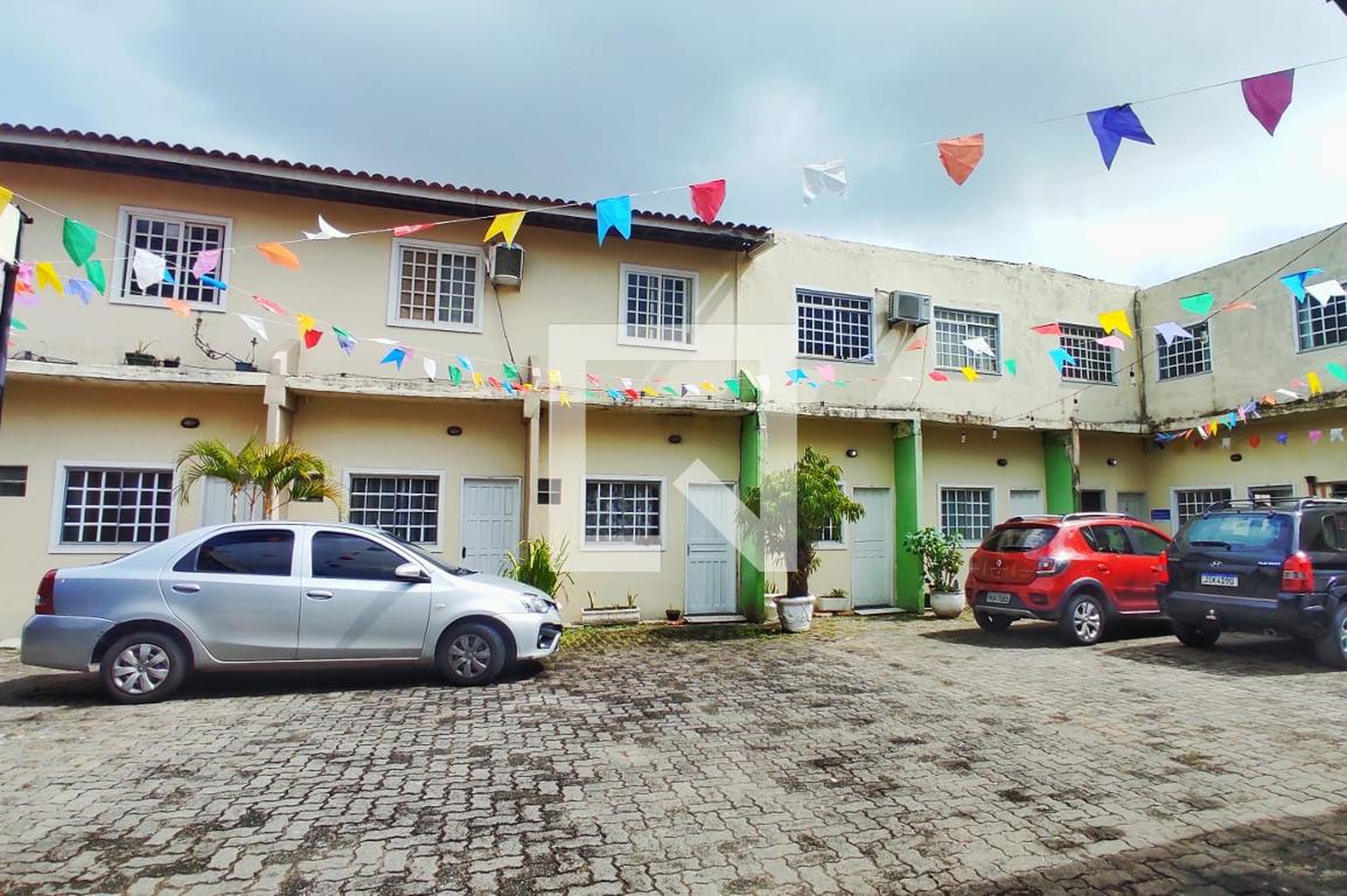 Fachada do Condomínio Condomínio em Rua Tocantins, 8