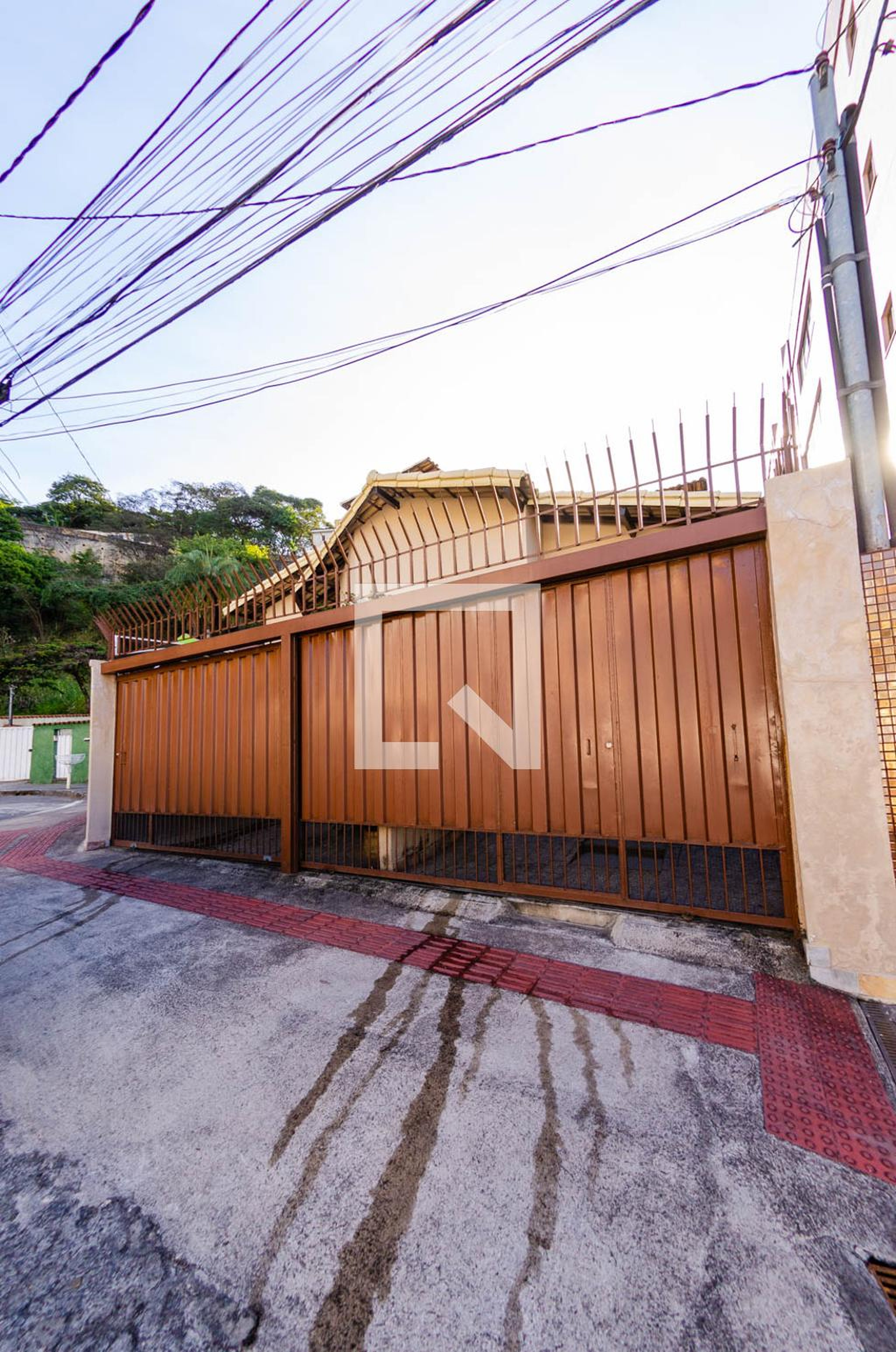 Fachada Condomínio em Rua Professor Mamede, 54