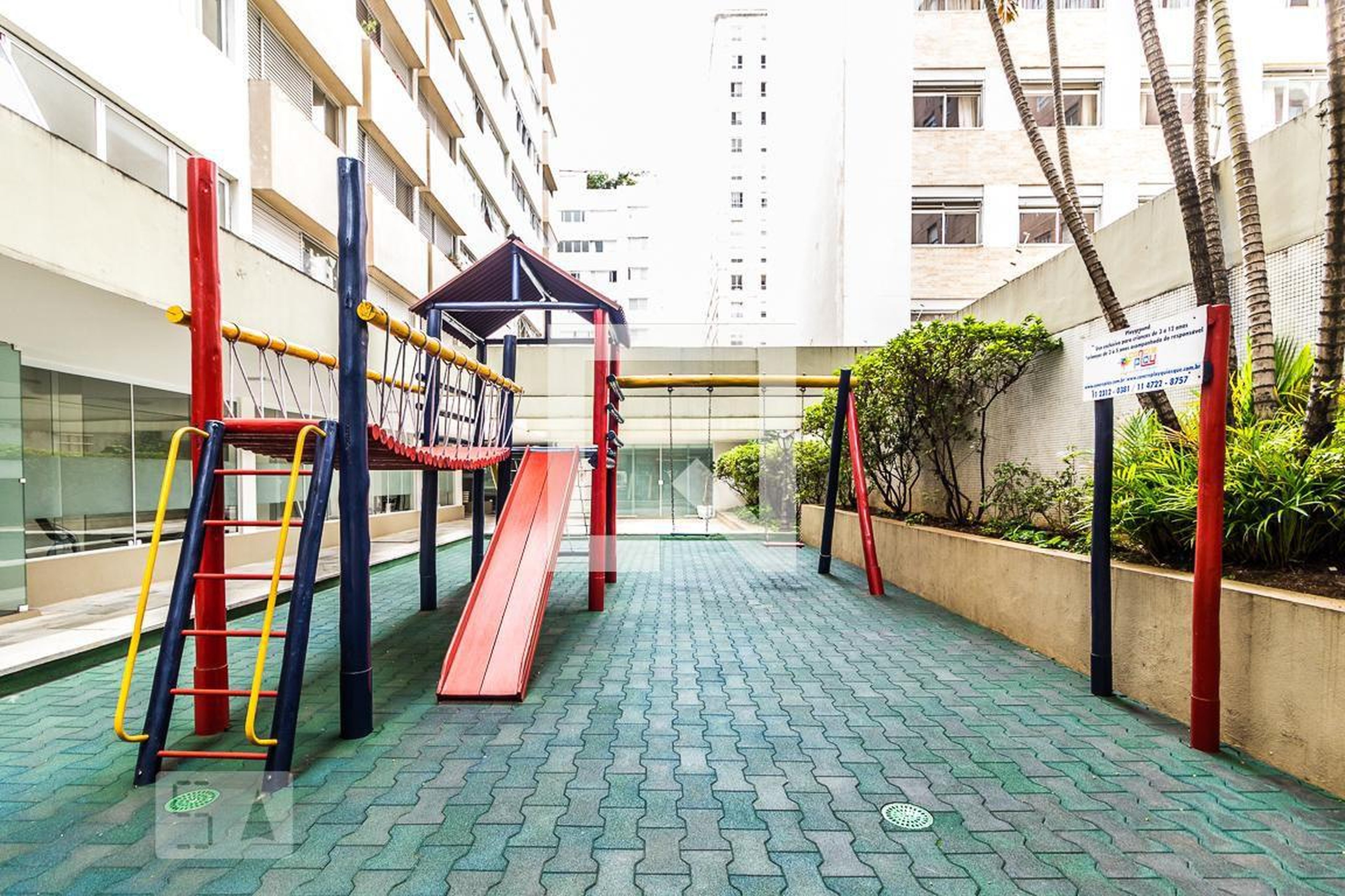 Playground - Garça e Cisne