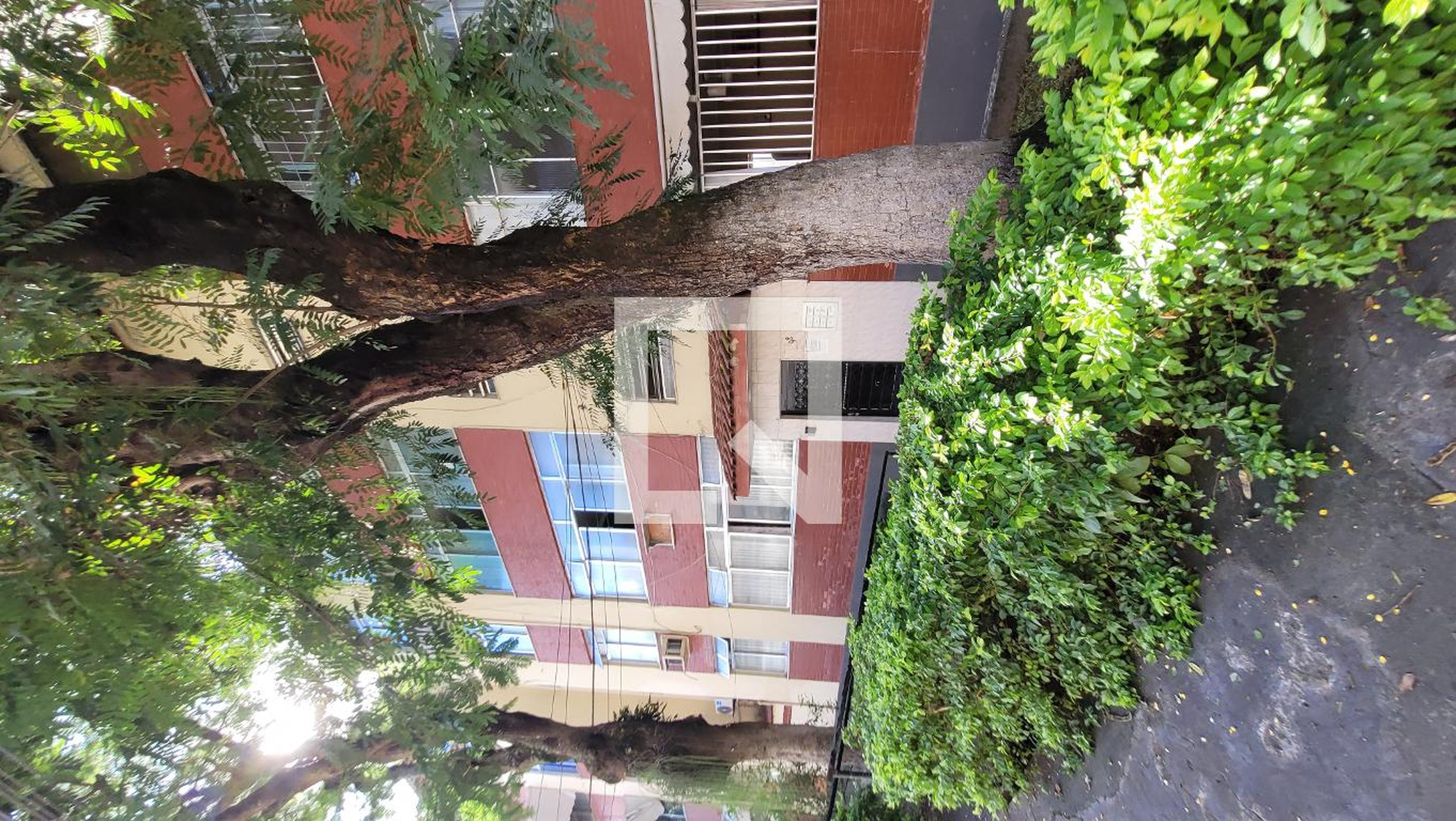 Fachada Condomínio em Rua São Bruno, 110