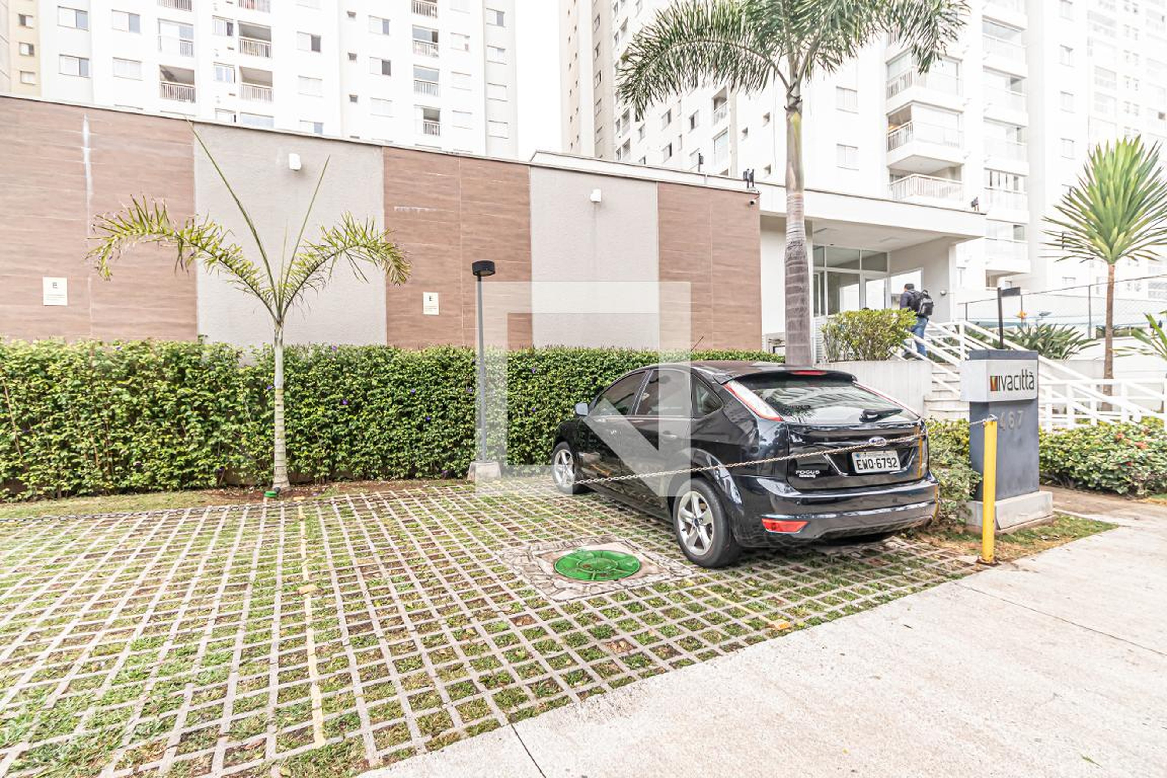 Fachada do Condomínio Condomínio Vivacittà