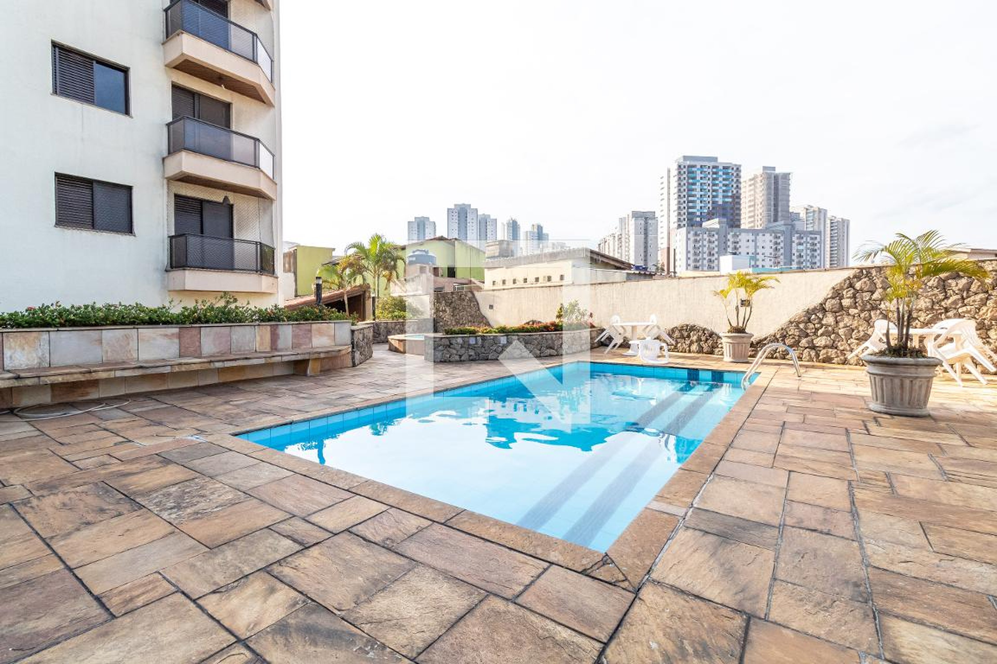 Piscina - Vivian L'Edifice