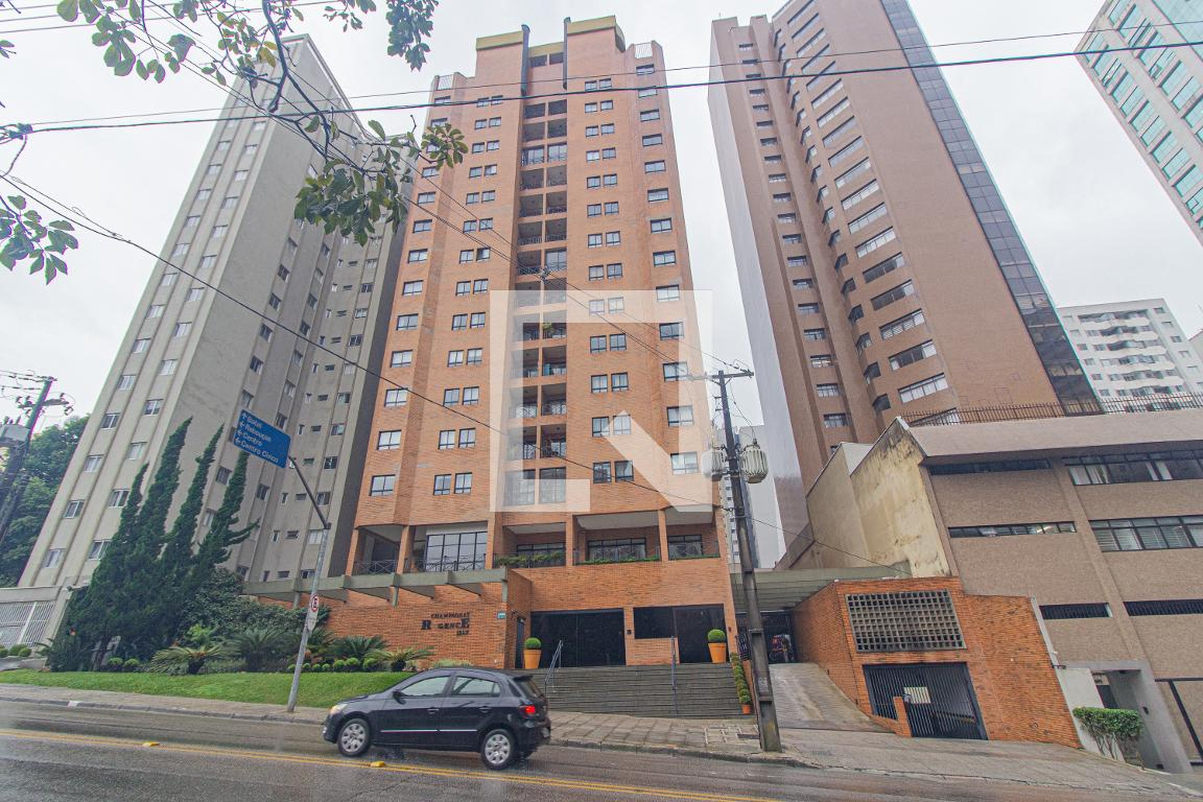 Fachada do Prédio Condomínio Champagnat Regence