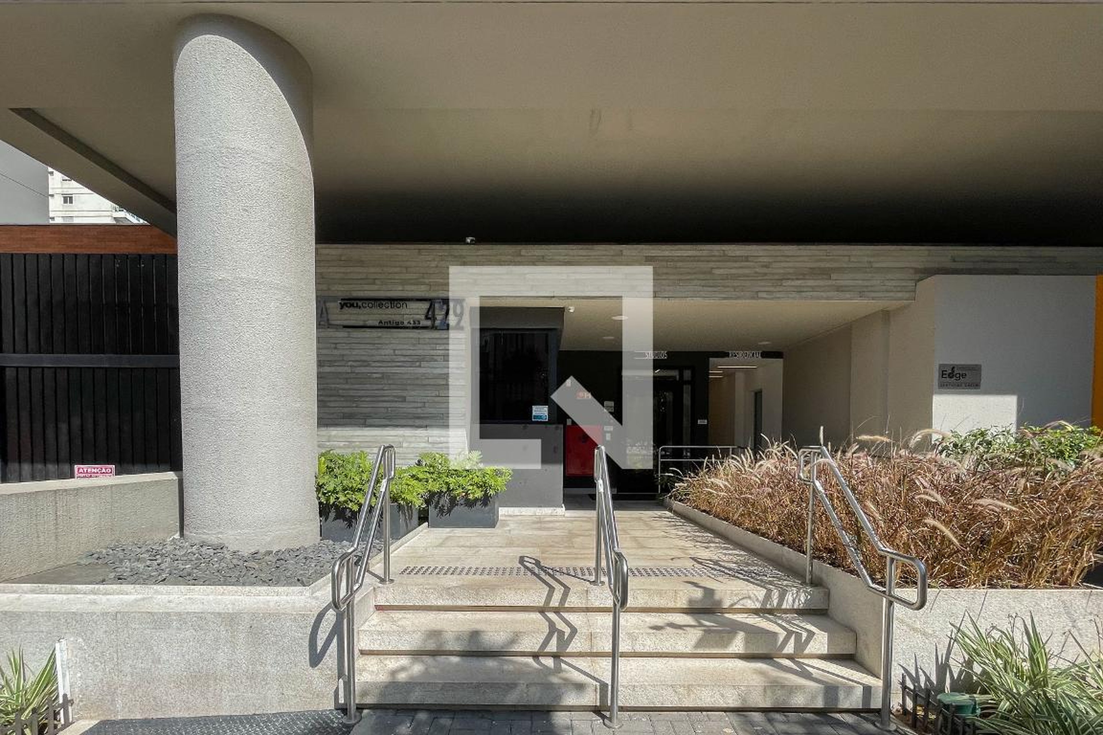 Entrada - You Collection João Moura