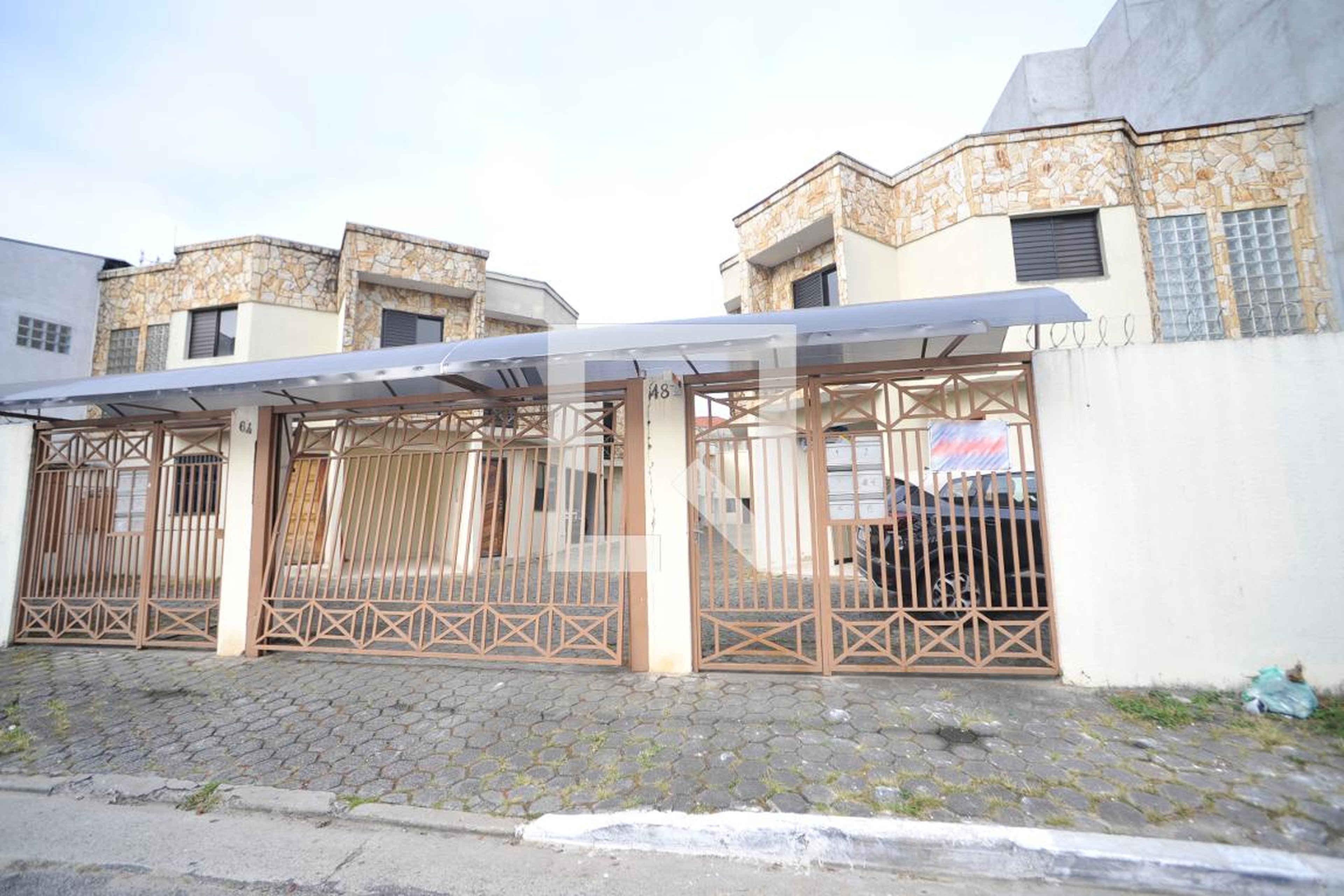 Área comum - Fachada Condomínio em Rua Trapicheiro, 48