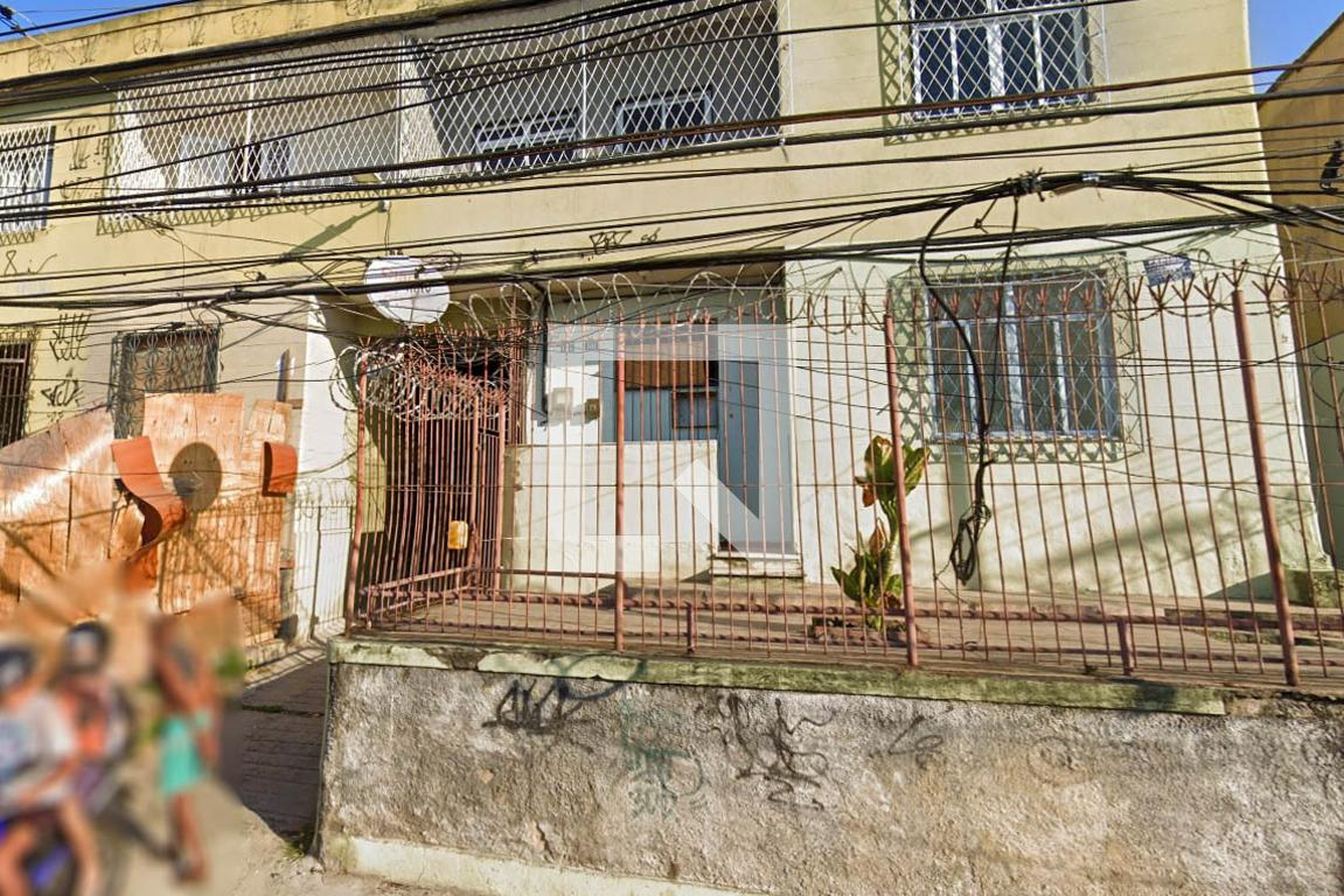 Fachada Condomínio em Rua Vinte e Quatro de Maio, 183