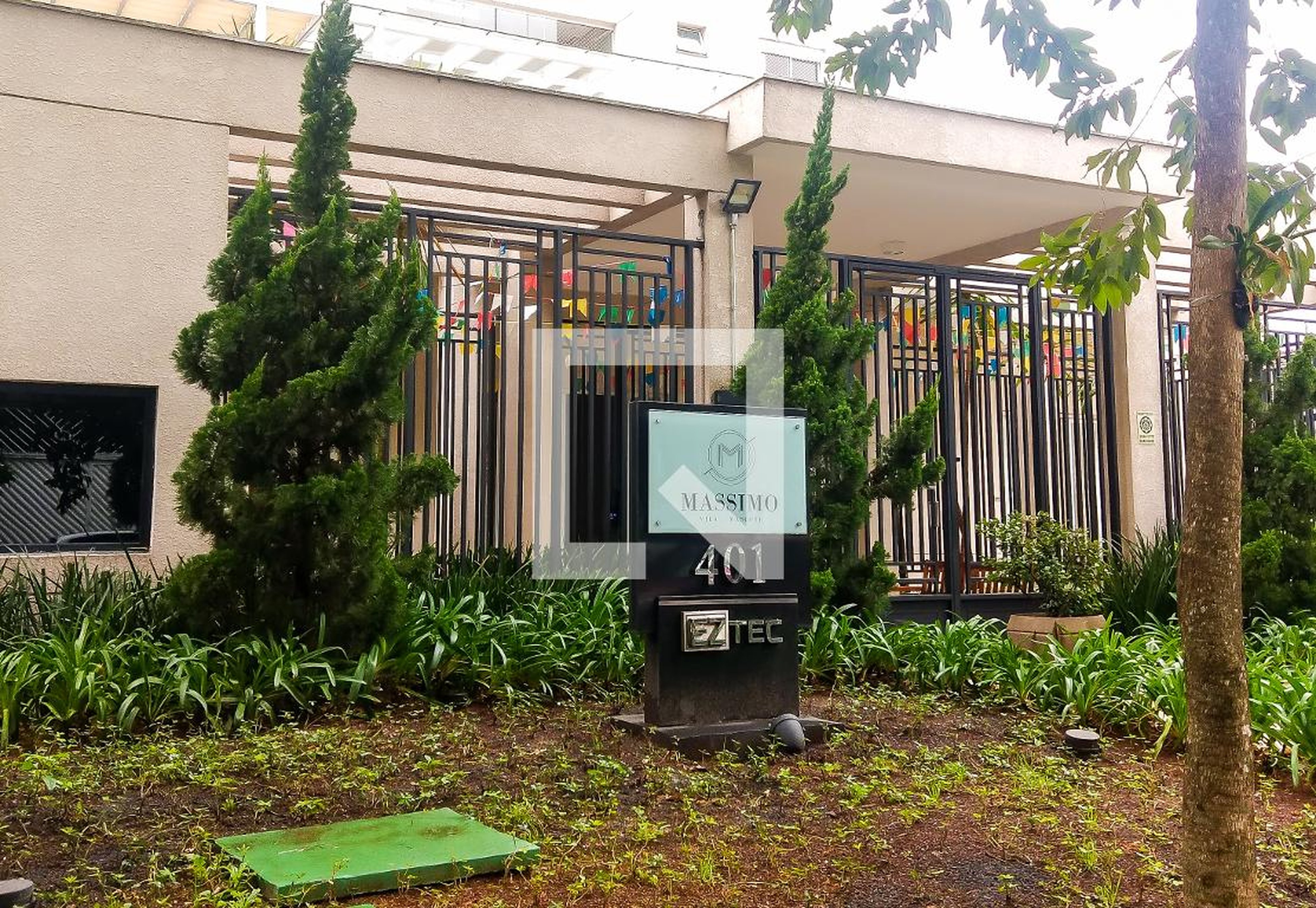 Fachada do Condomínio Condomínio Massimo Vila Mascote