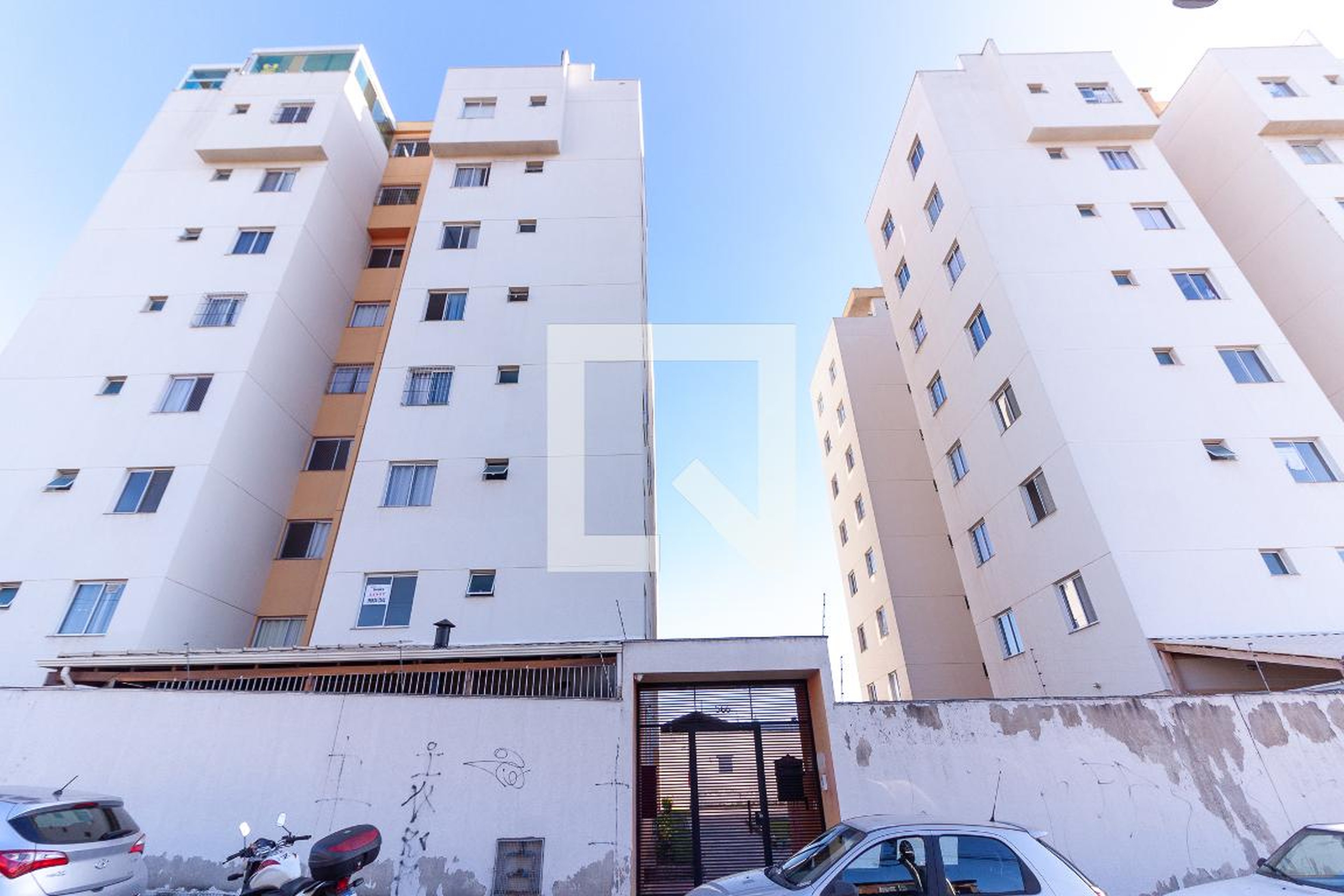 Fachada do Condomínio Residencial Petra