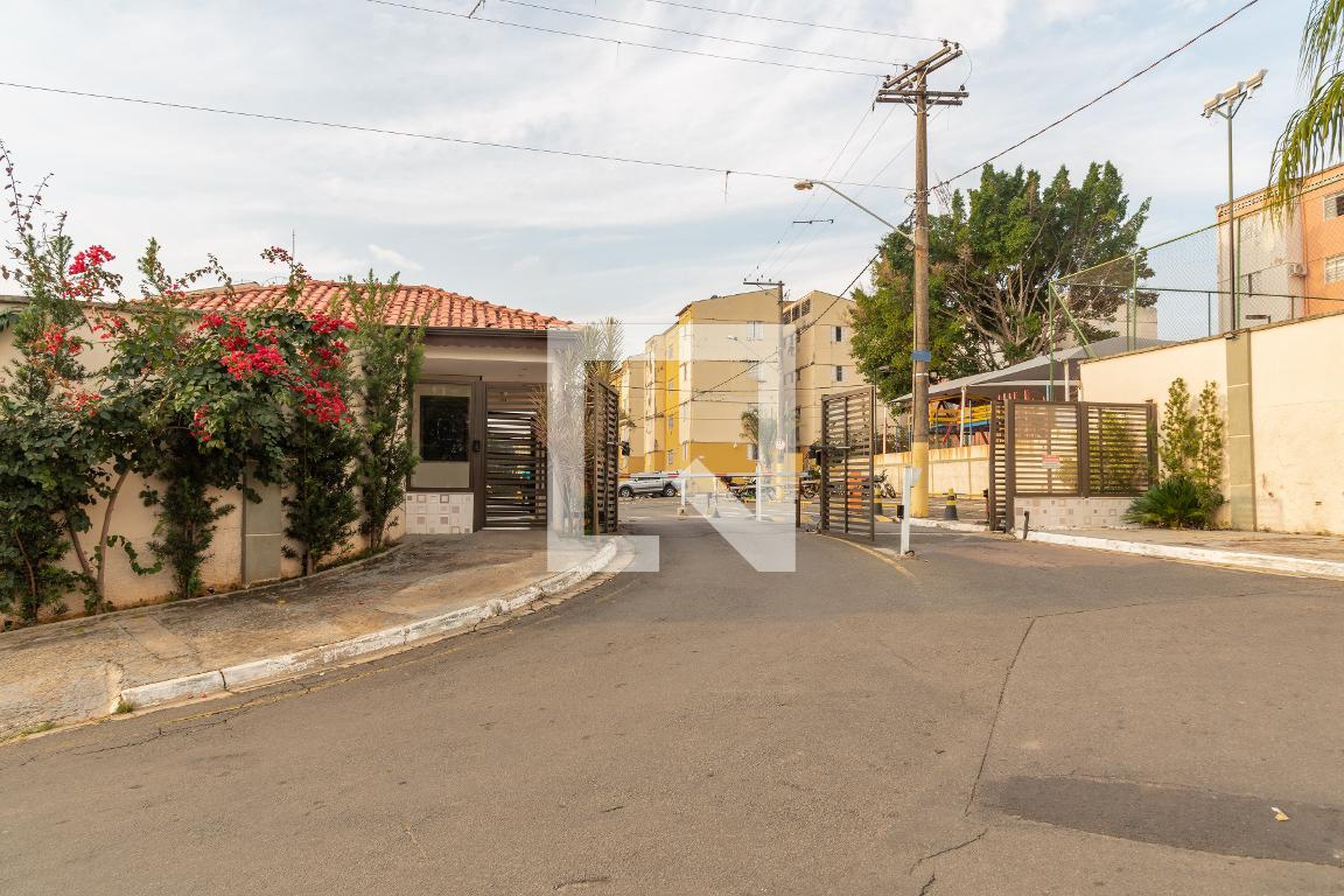 Fachada do Condomínio Condomínio em Avenida Herbert de Souza, 230