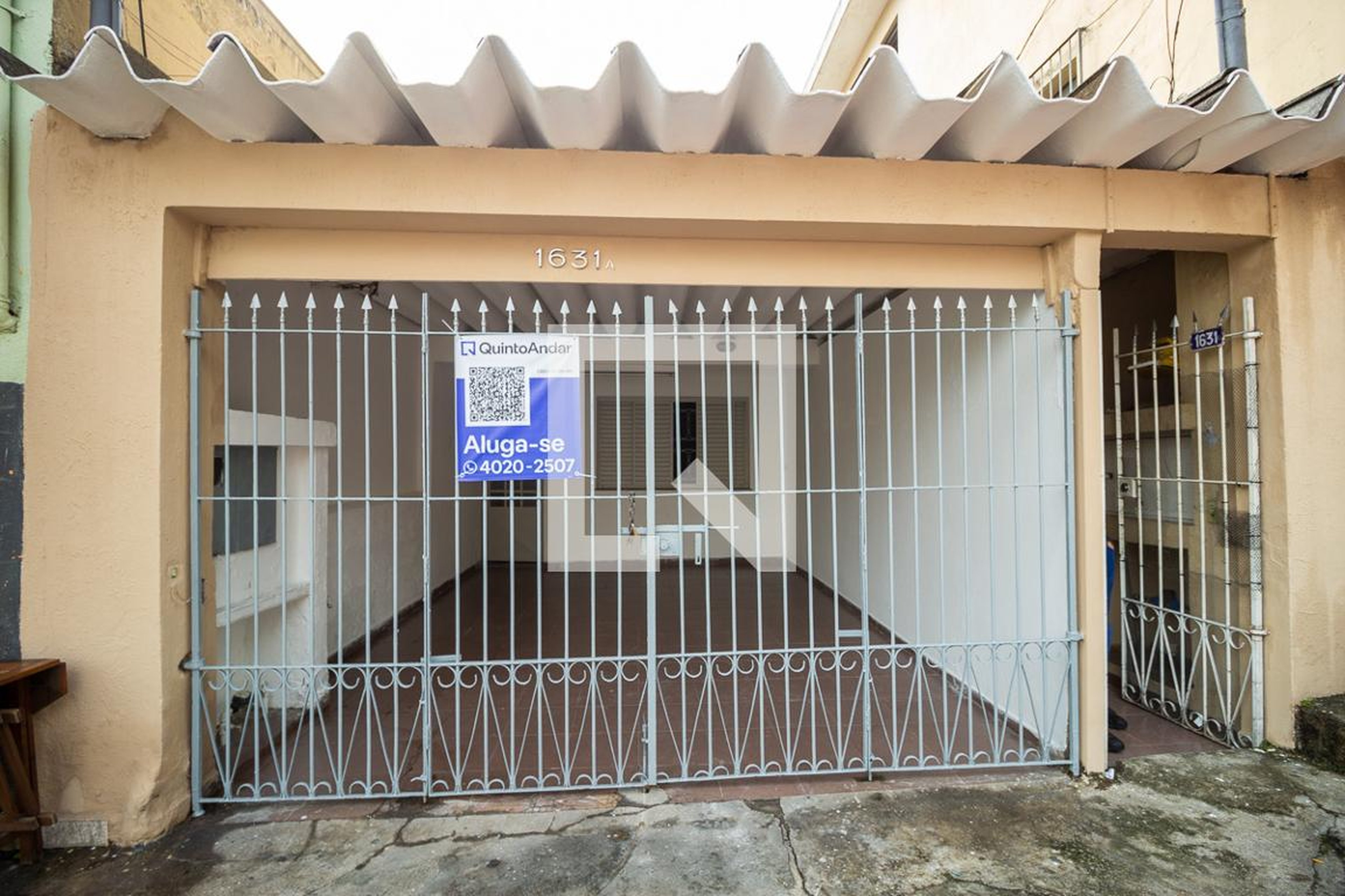 Fachada Condomínio em R. Santa Cruz, 1631