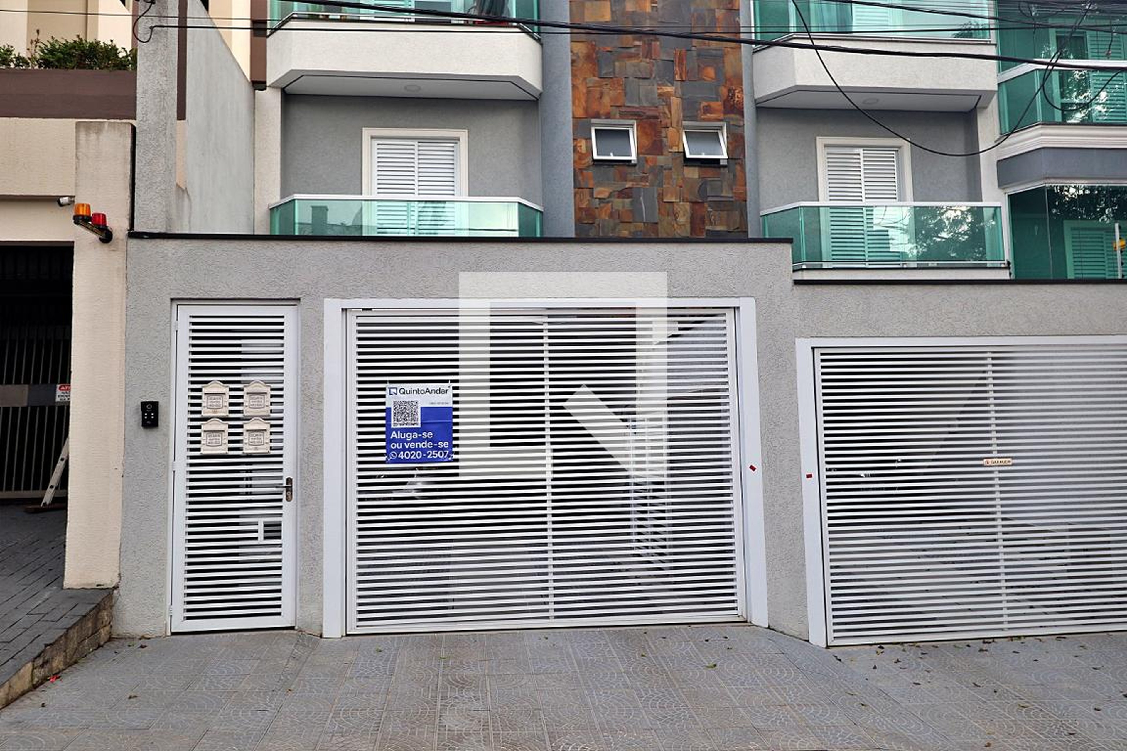 Fachada Condomínio em Rua Atibaia, 673