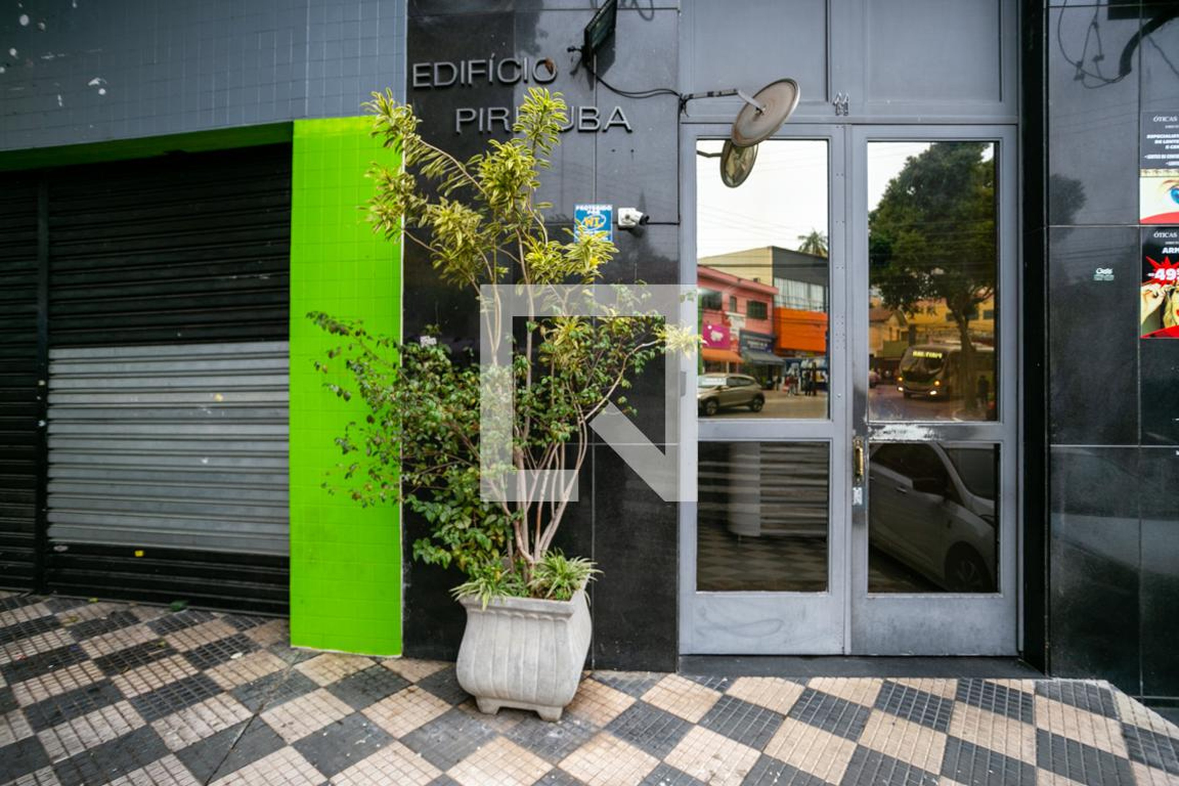 Fachada do condomínio Edifício Pirituba