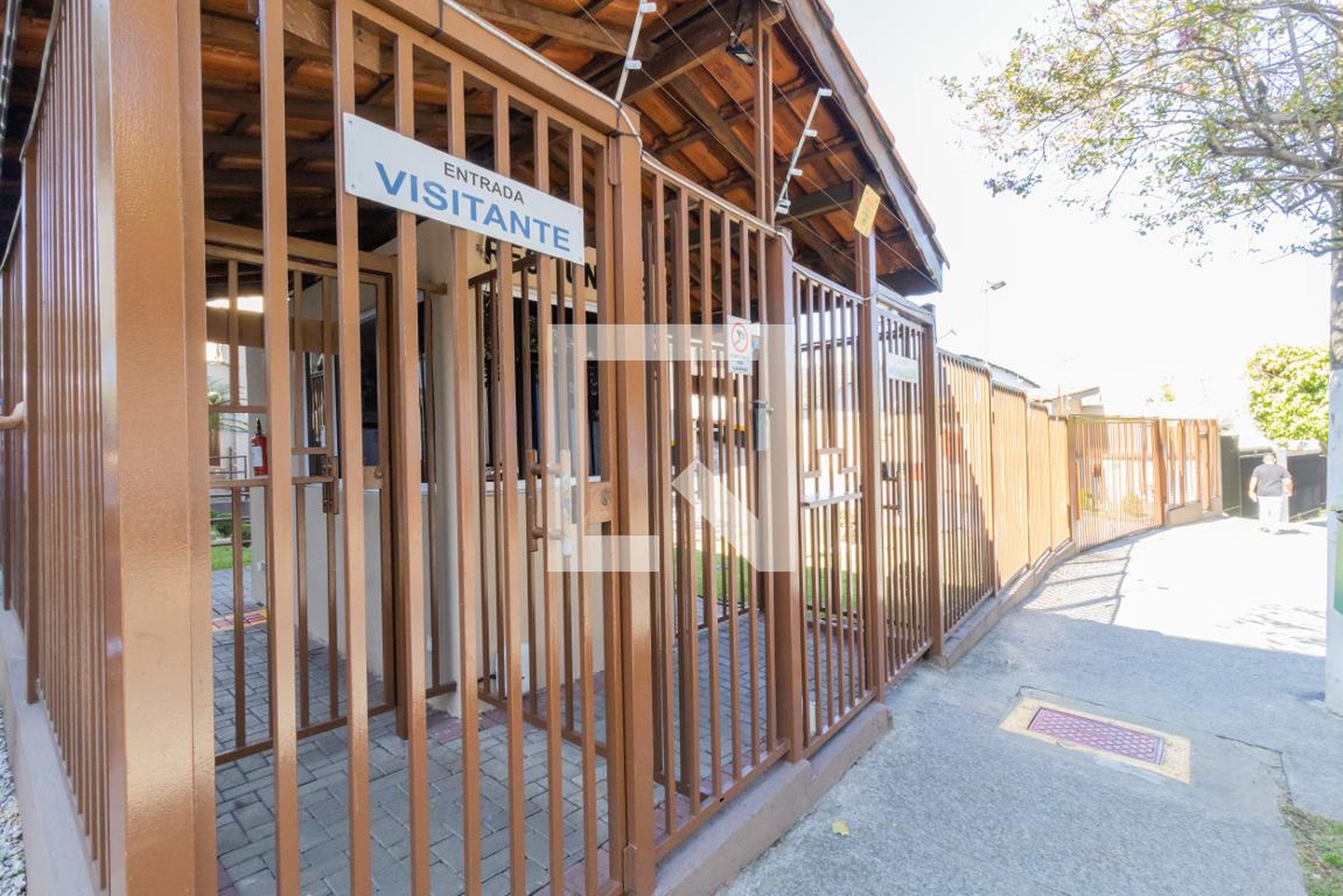 Fachada Condomínio em Rua Edmundo Carvalho, 581