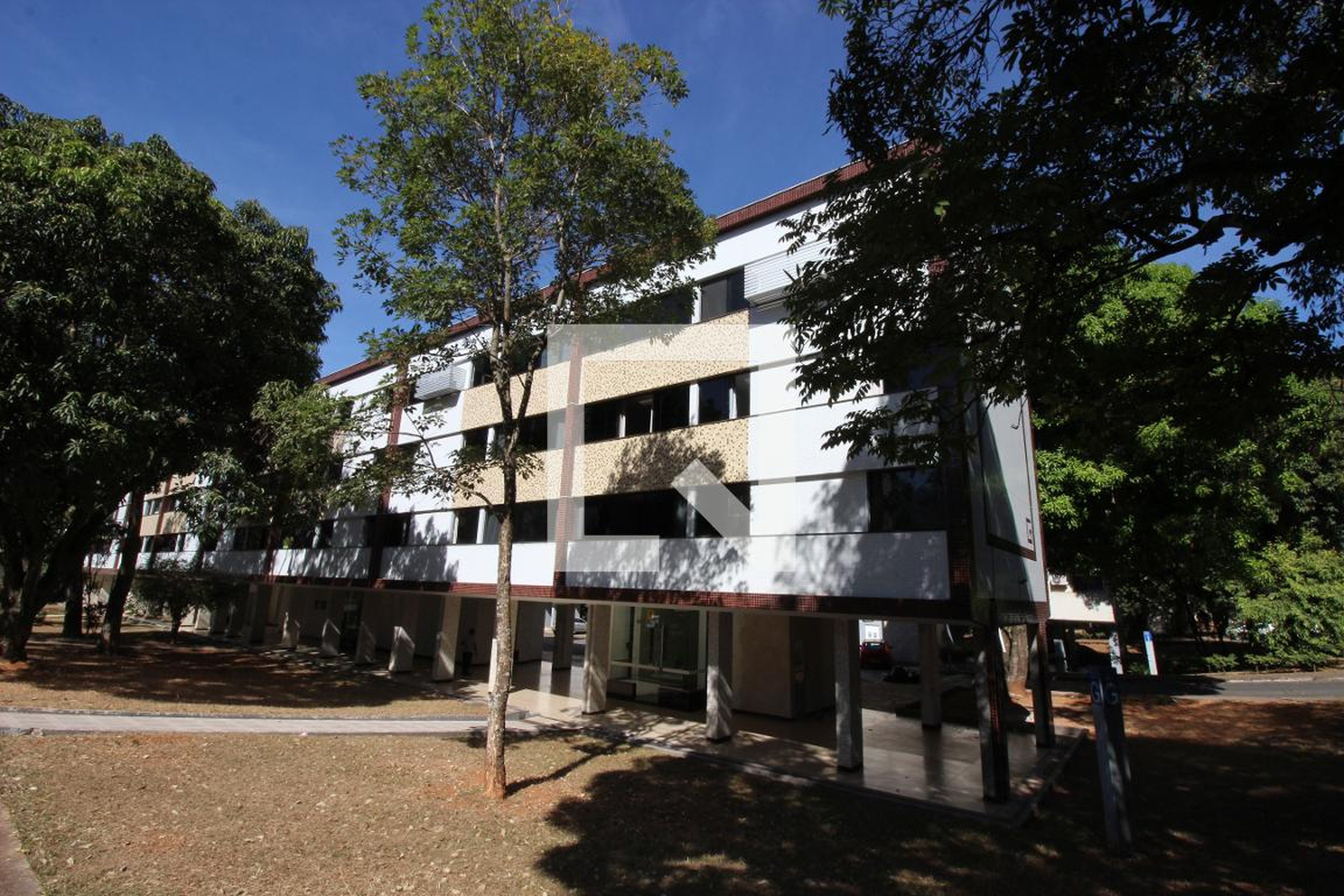 Fachada Condomínio em SHCS SQS 412 BL G, s/n