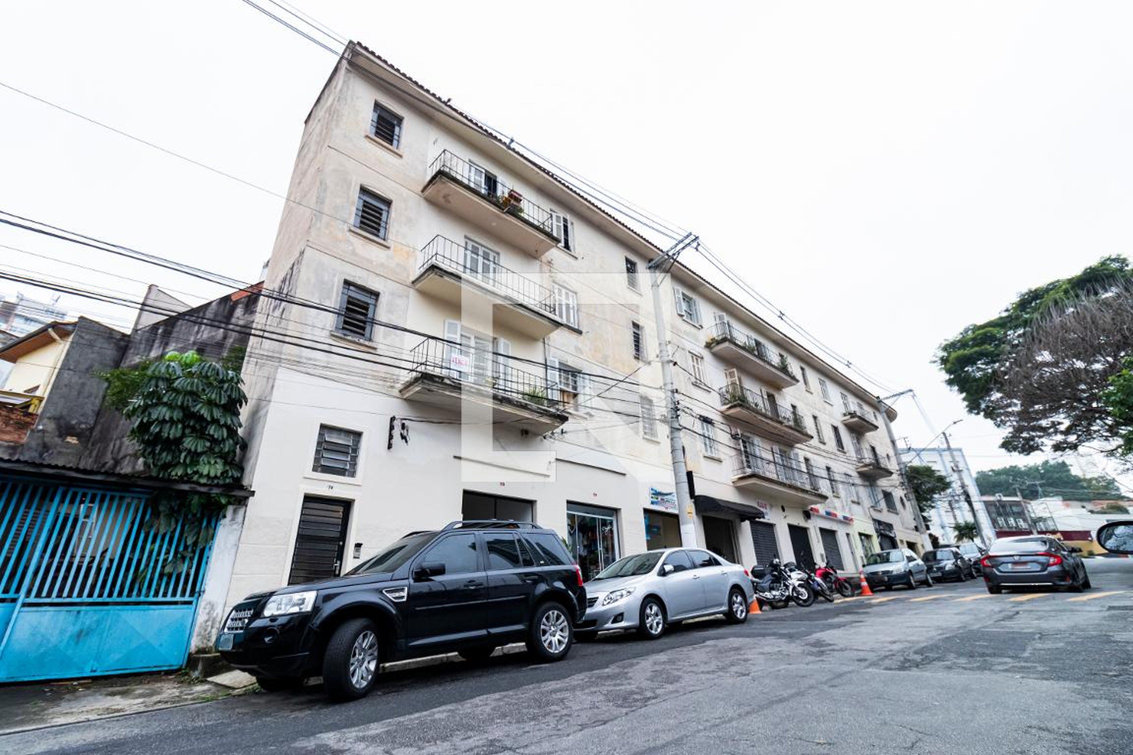 Fachada Condomínio em Rua Jorge Chammas, 74