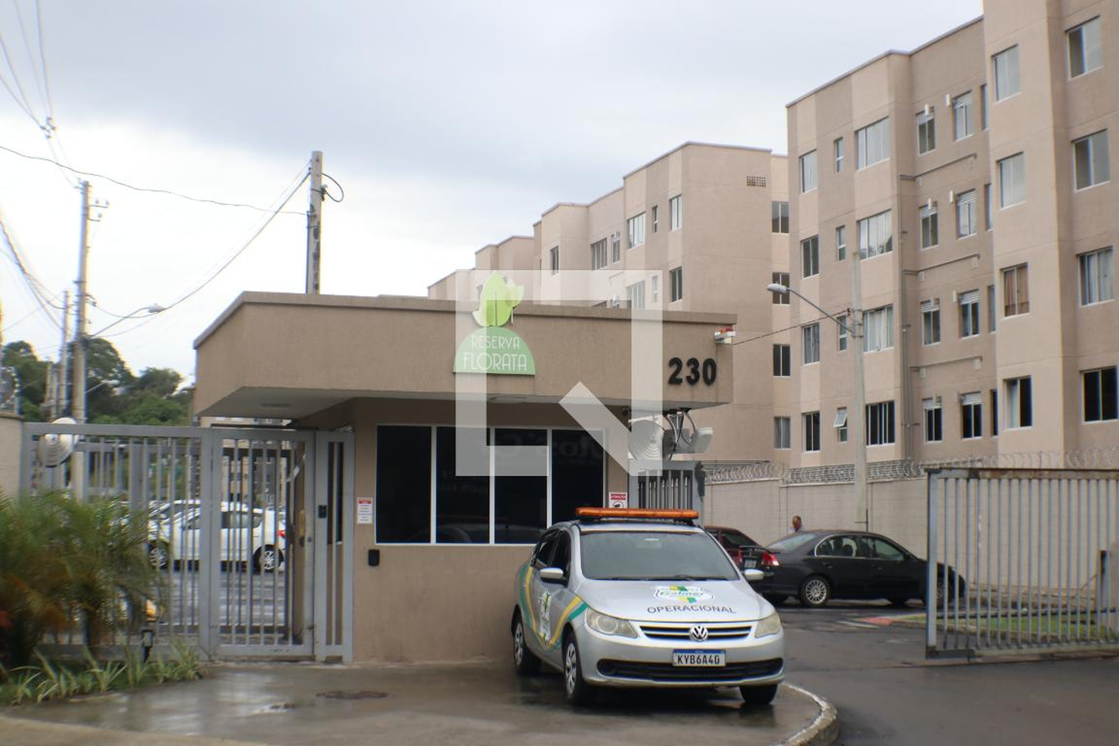 Fachada do Condomínio Condomínio Reserva Florata