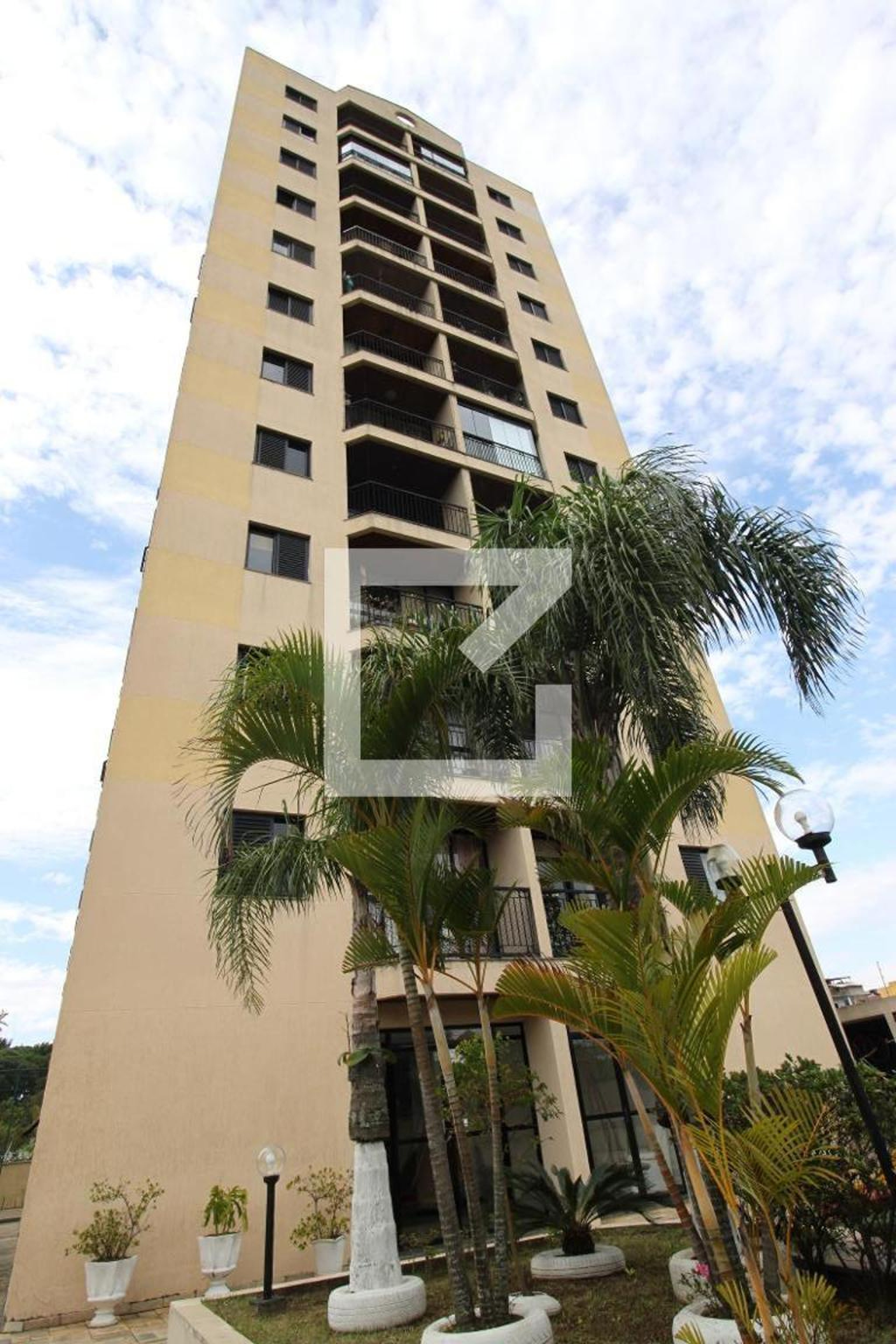 Fachada do Prédio Condomínio Maria Clara