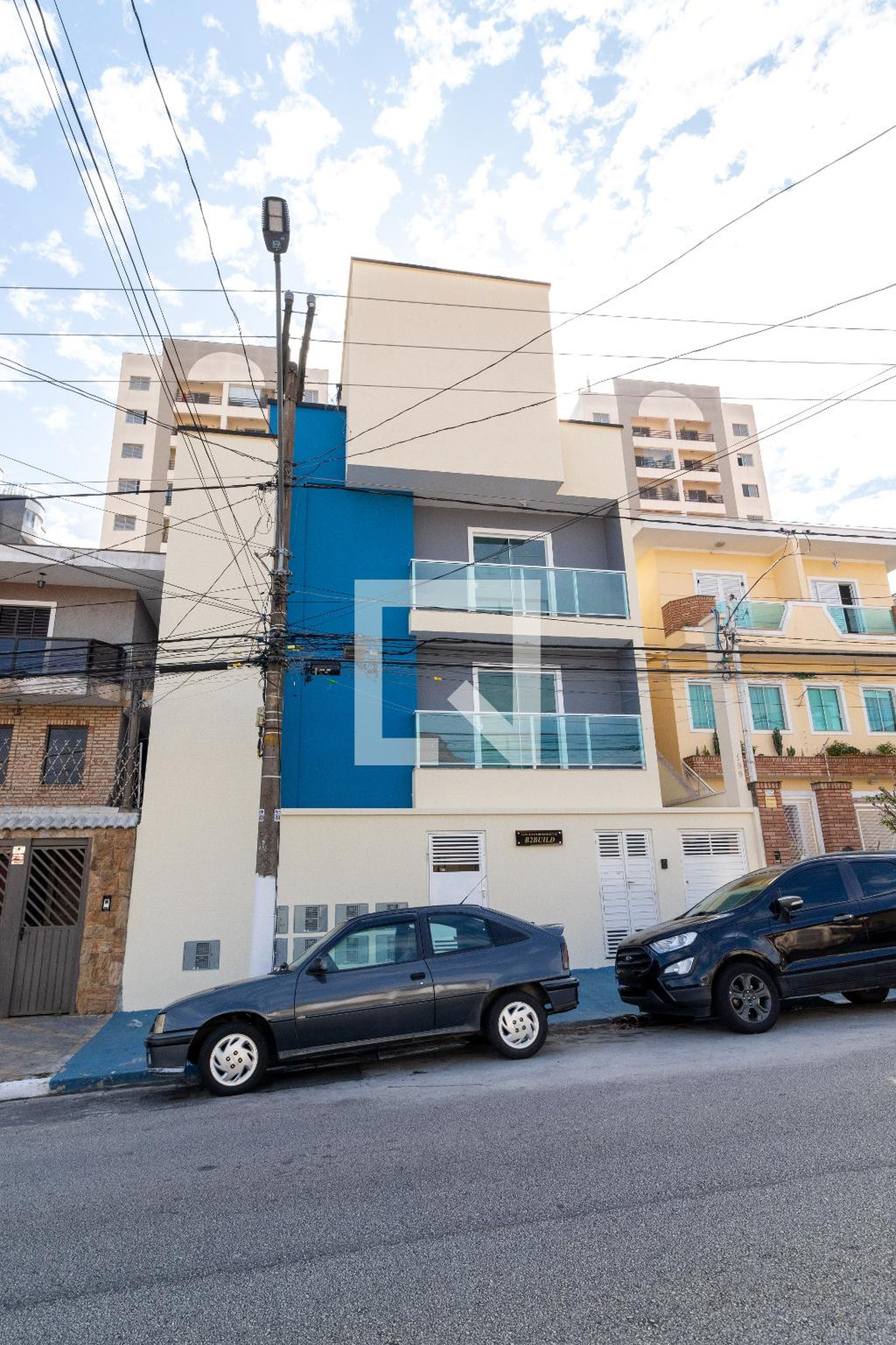 Fachada do Condomínio Condomínio em Rua Salvador Romeu, 199 casa 33