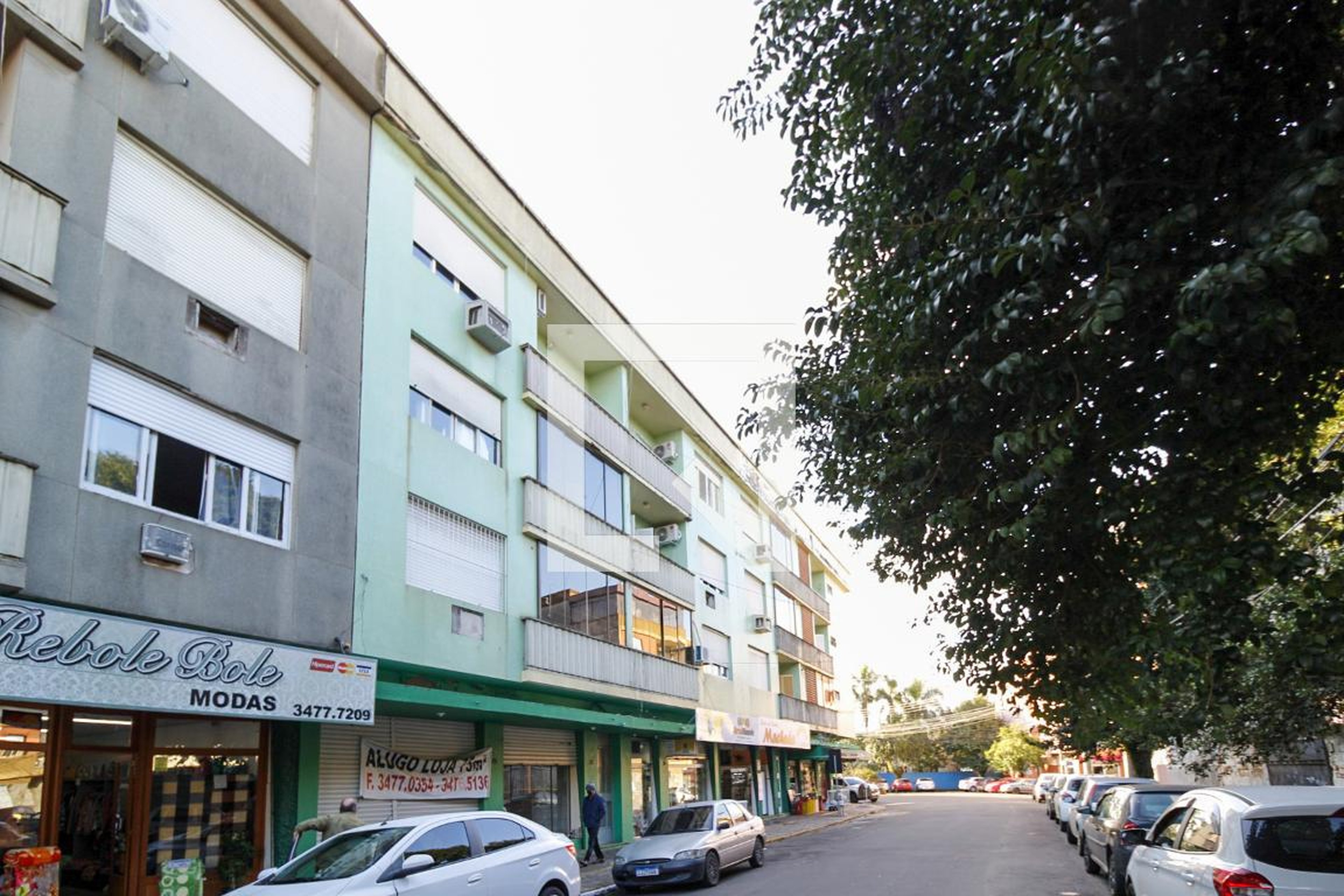 Fachada do Prédio Condomínio em Rua Santini Longoni, 26