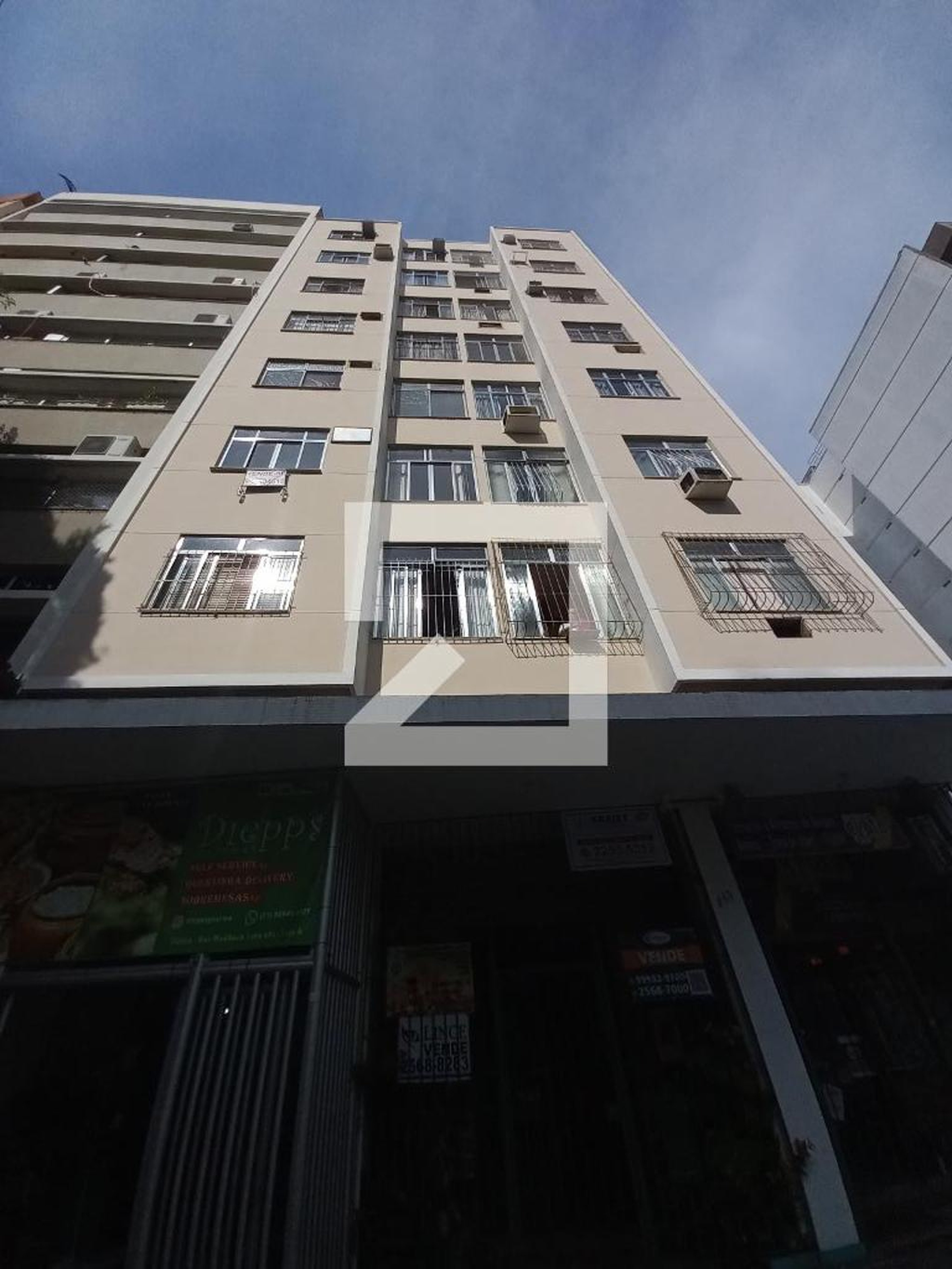 Fachada Condomínio em Rua Haddock Lobo, 286