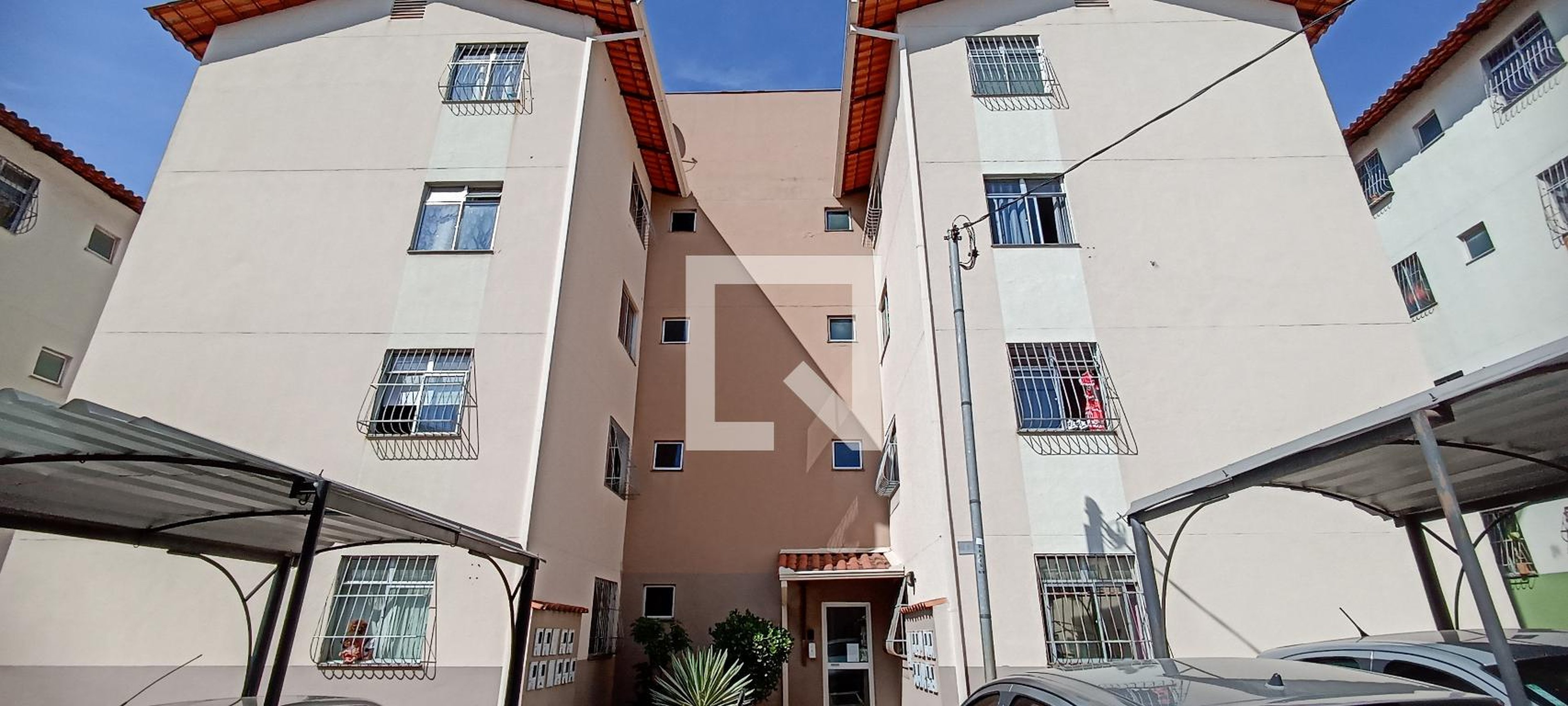 Fachada do Prédio Condomínio em Avenida da Praia, 142