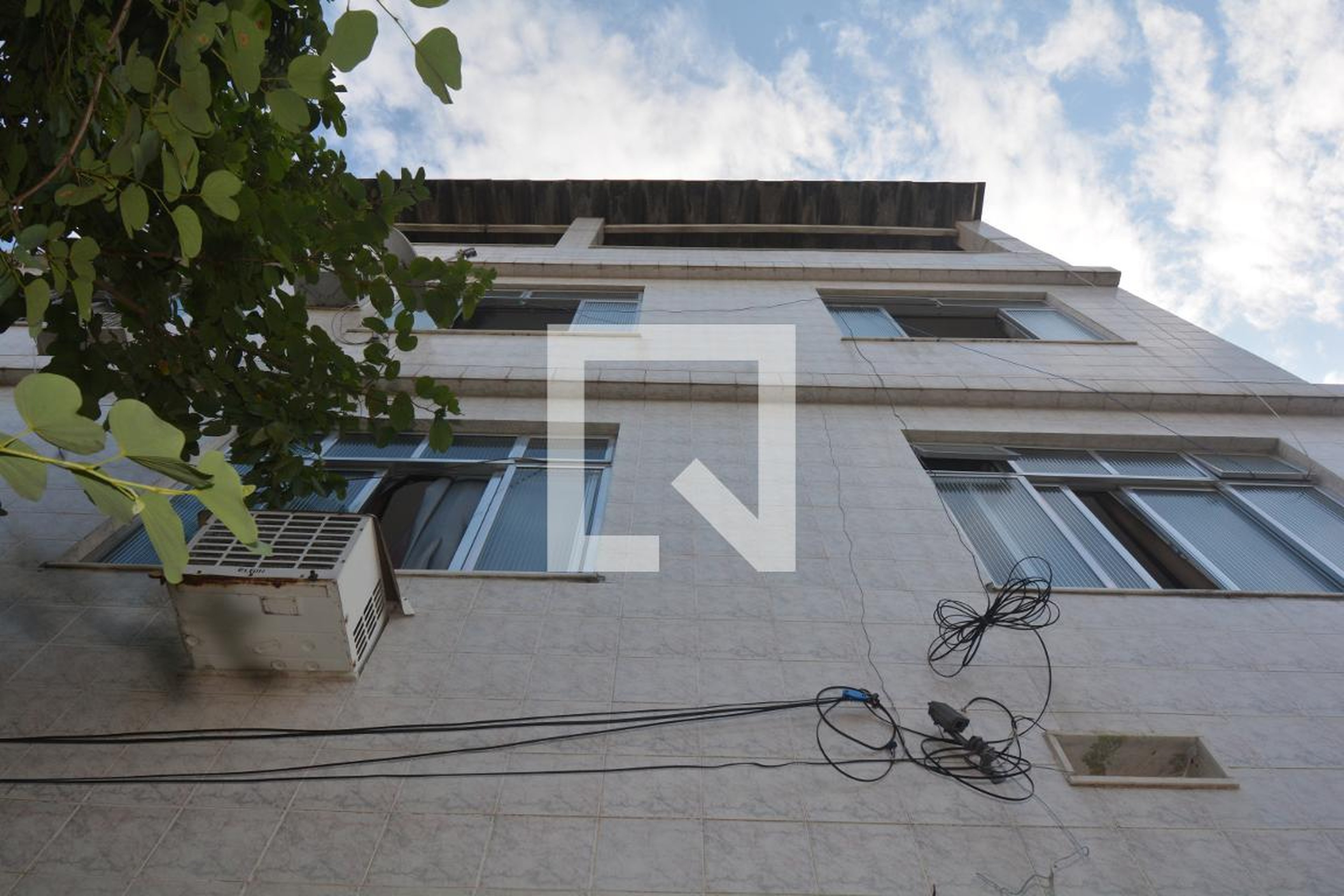 Fachada do Prédio Condomínio em Rua Florânia, 280