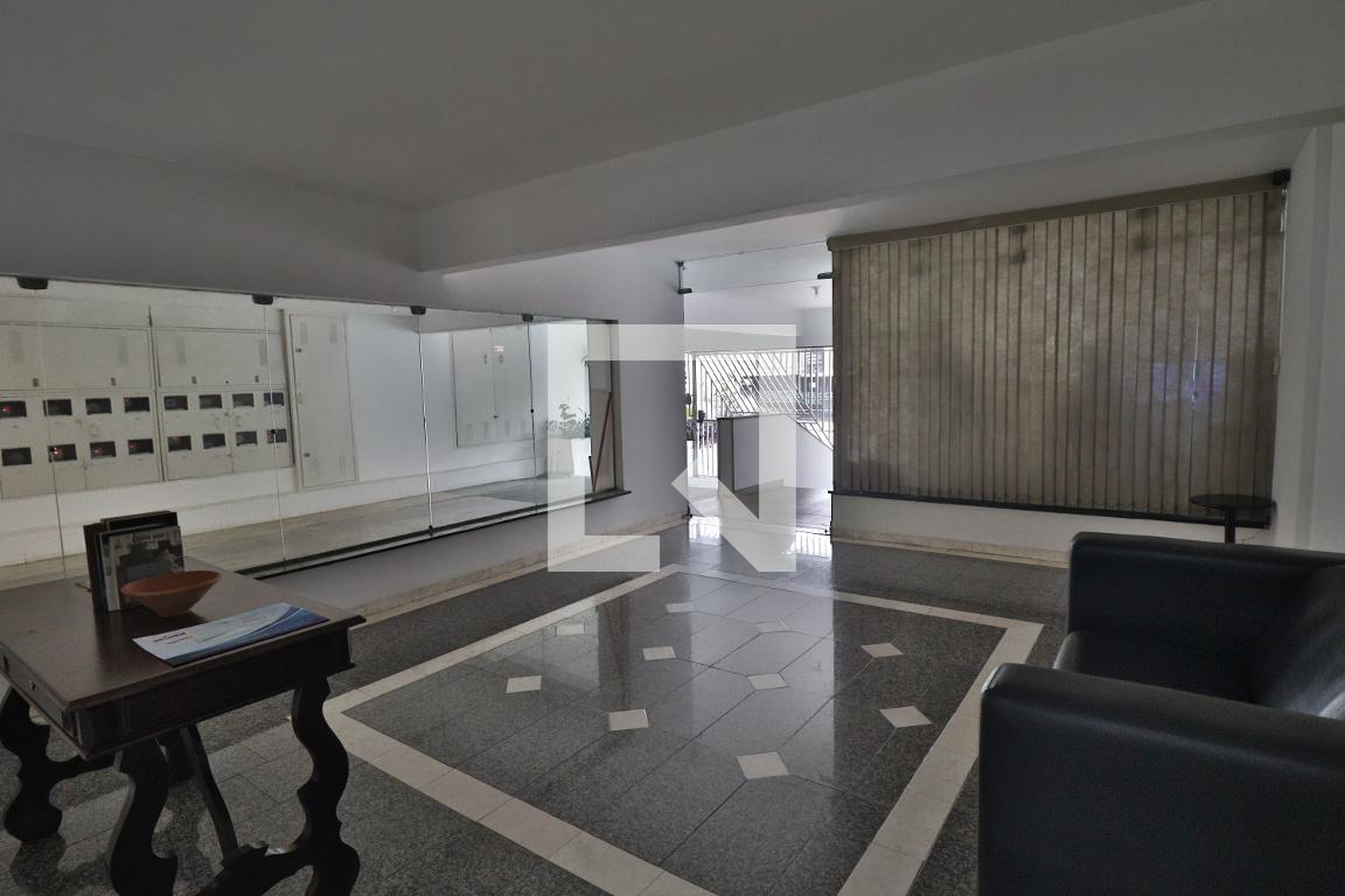 Hall - Maria Eulália