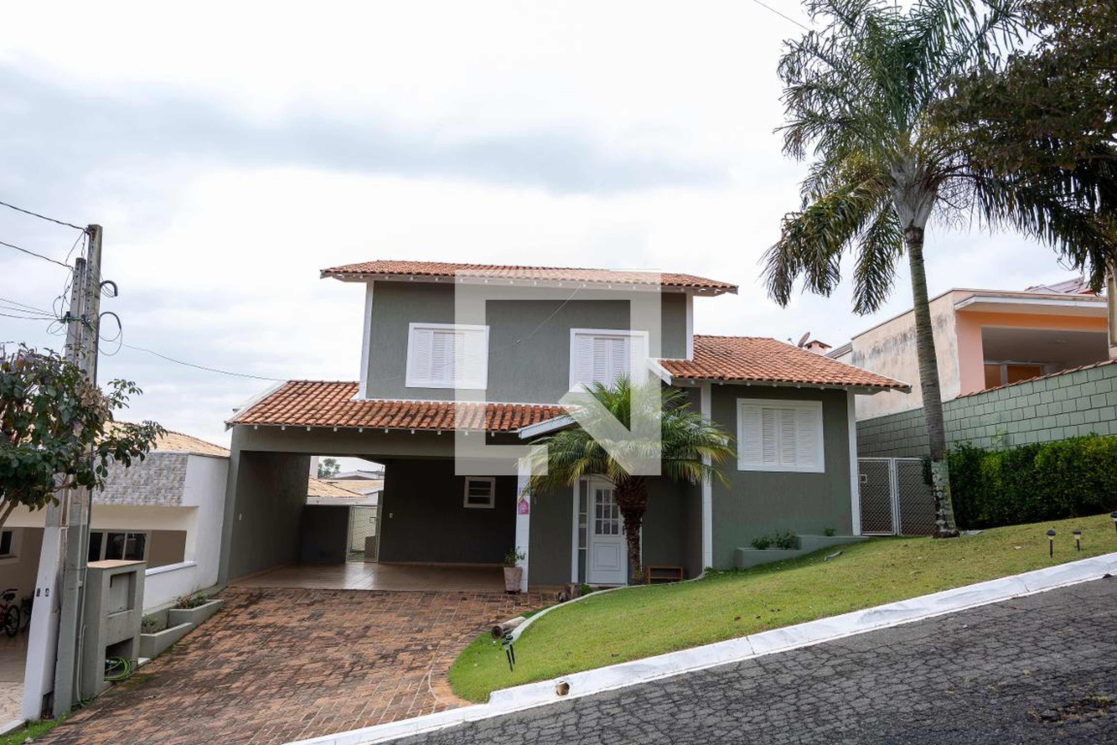 Fachada Condomínio em Rua José Gallo, 164