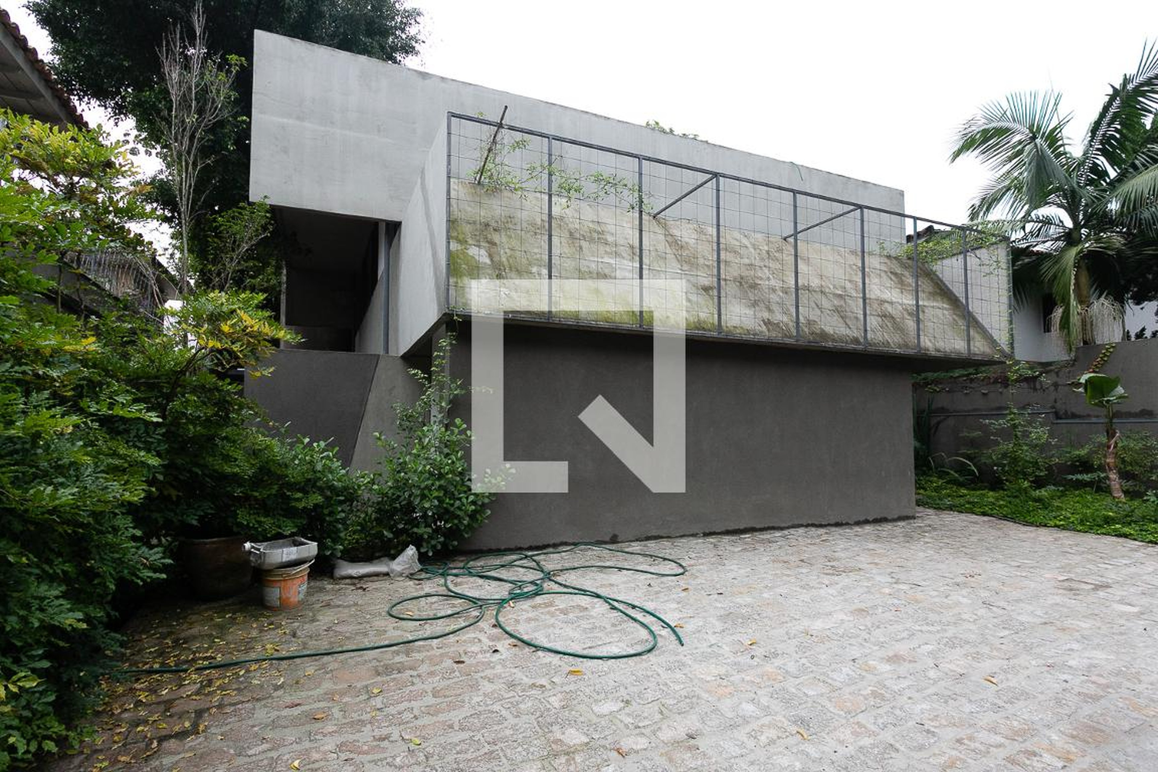 Fachada Condomínio em Rua Ernesto Nazaré, 782