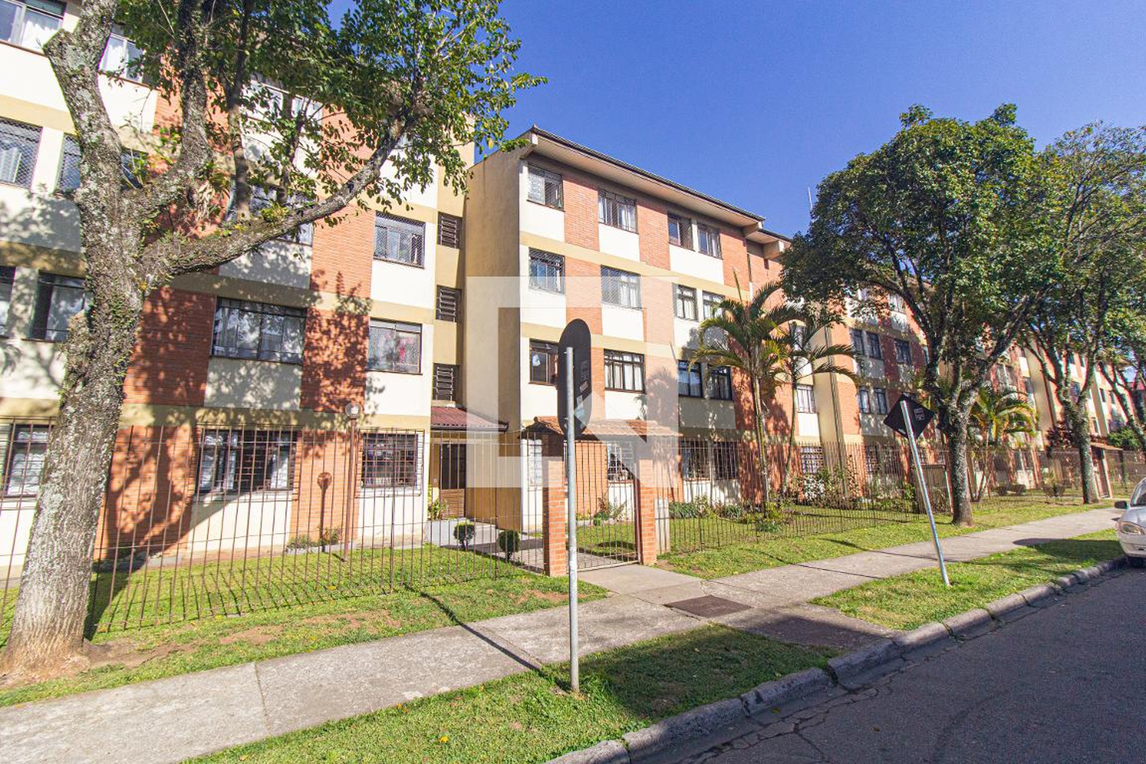 Fachada do Condomínio Condomínio em Rua Alberto Potier, 4