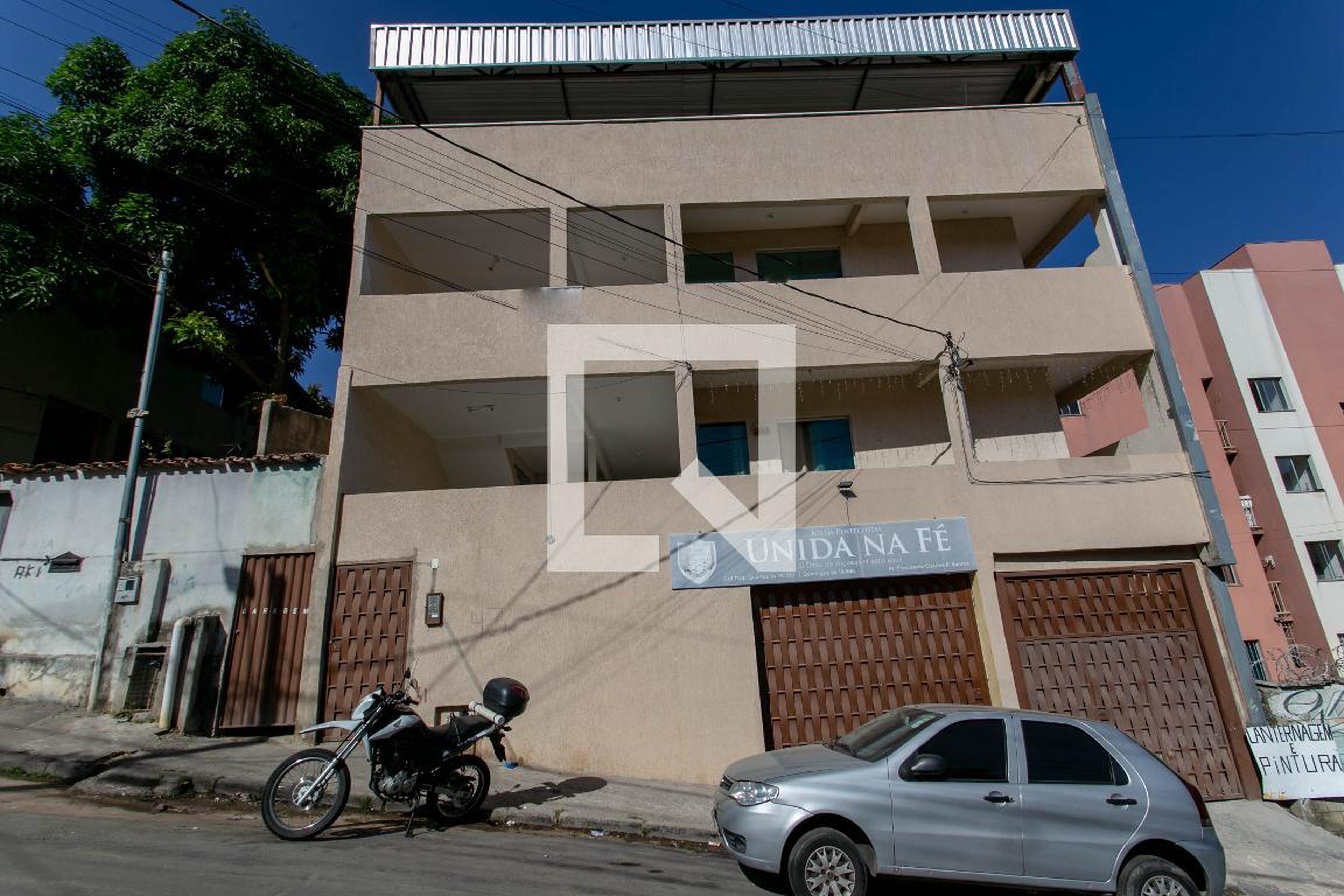 Fachada Condomínio em Rua Geraldo Ferreira da Silva, 43