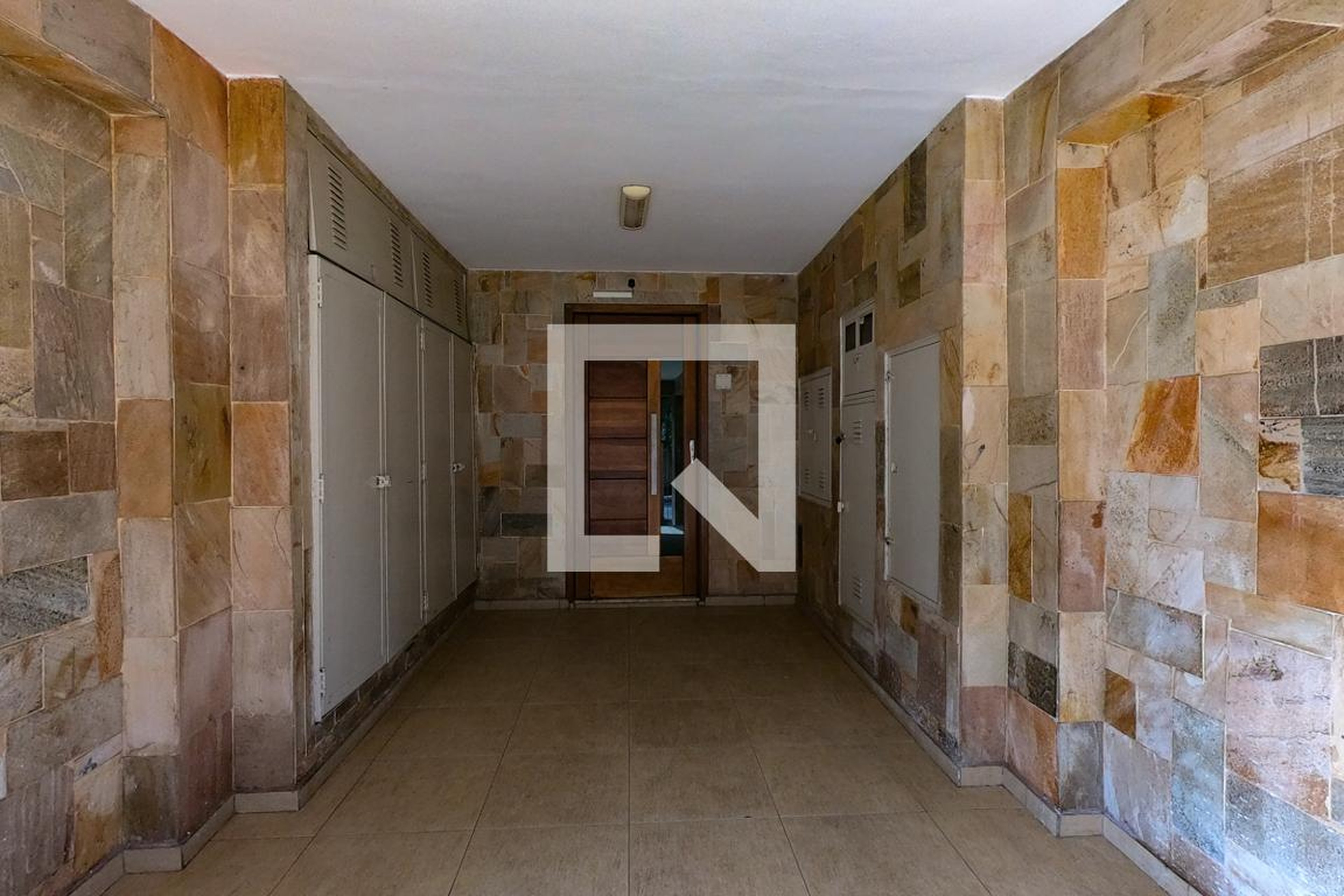 Hall Social - American Service