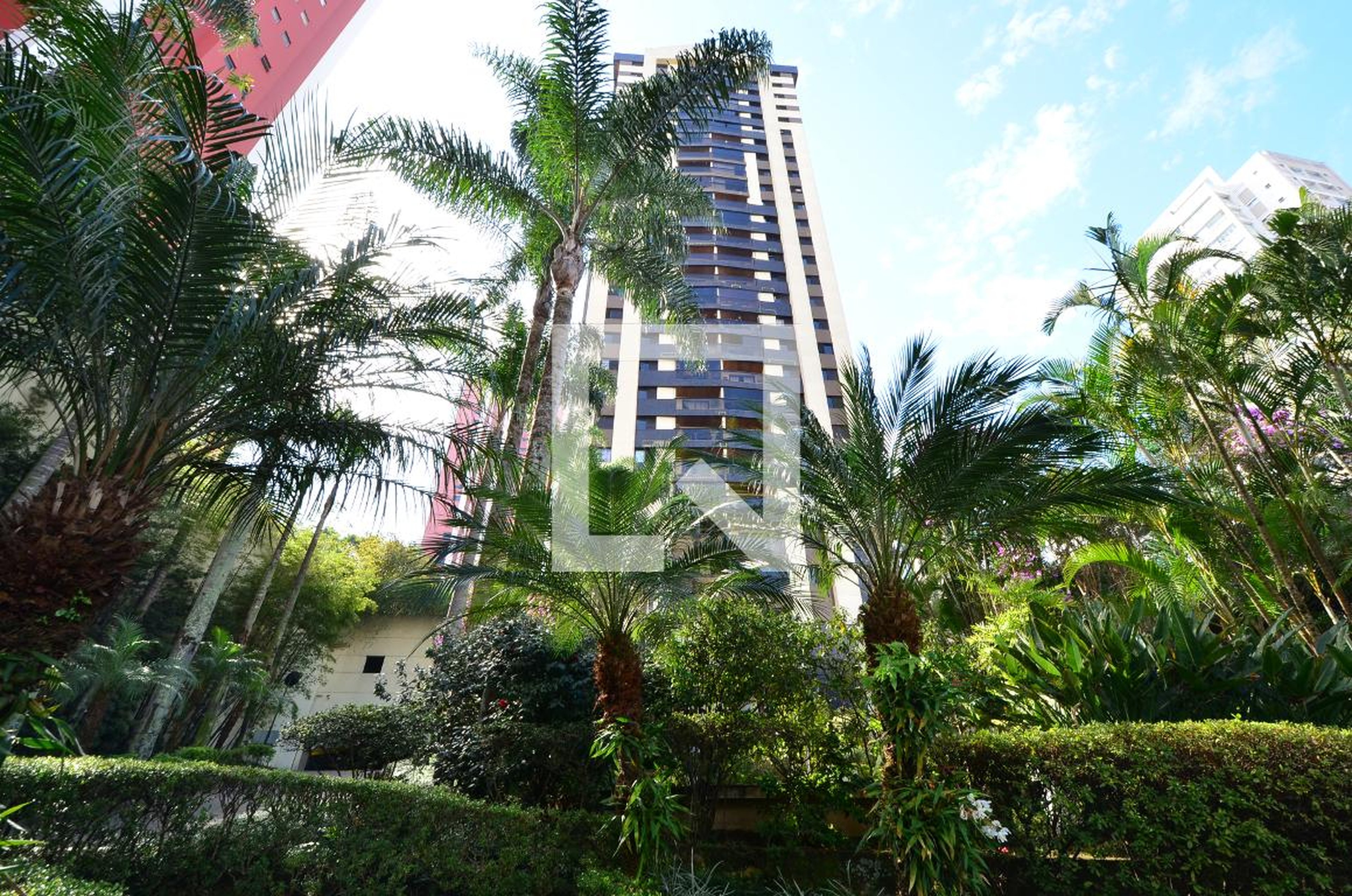 Área Externa - Edifício Atheneu