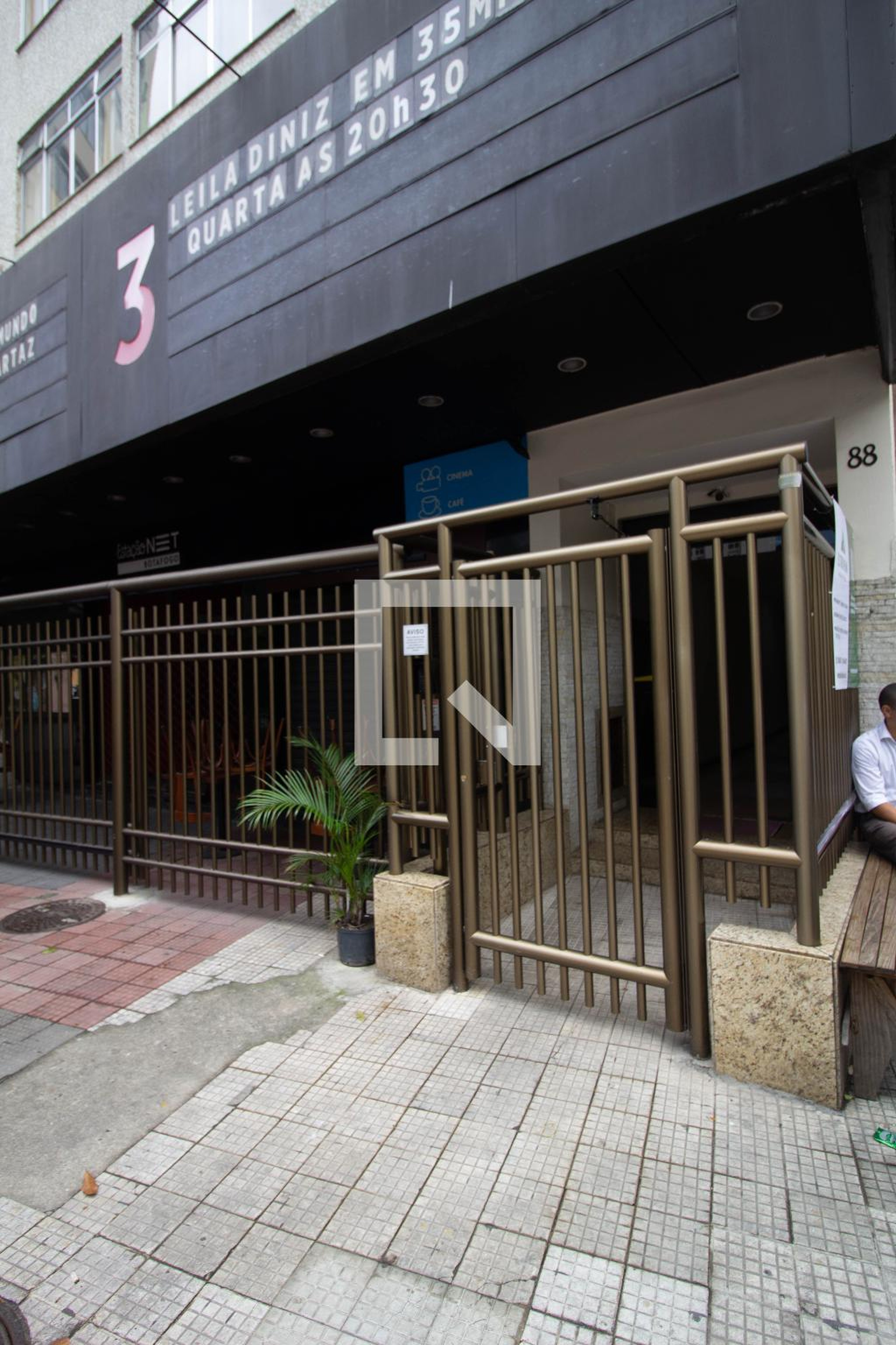 Fachada Edifício Parada do Ponto Feliz