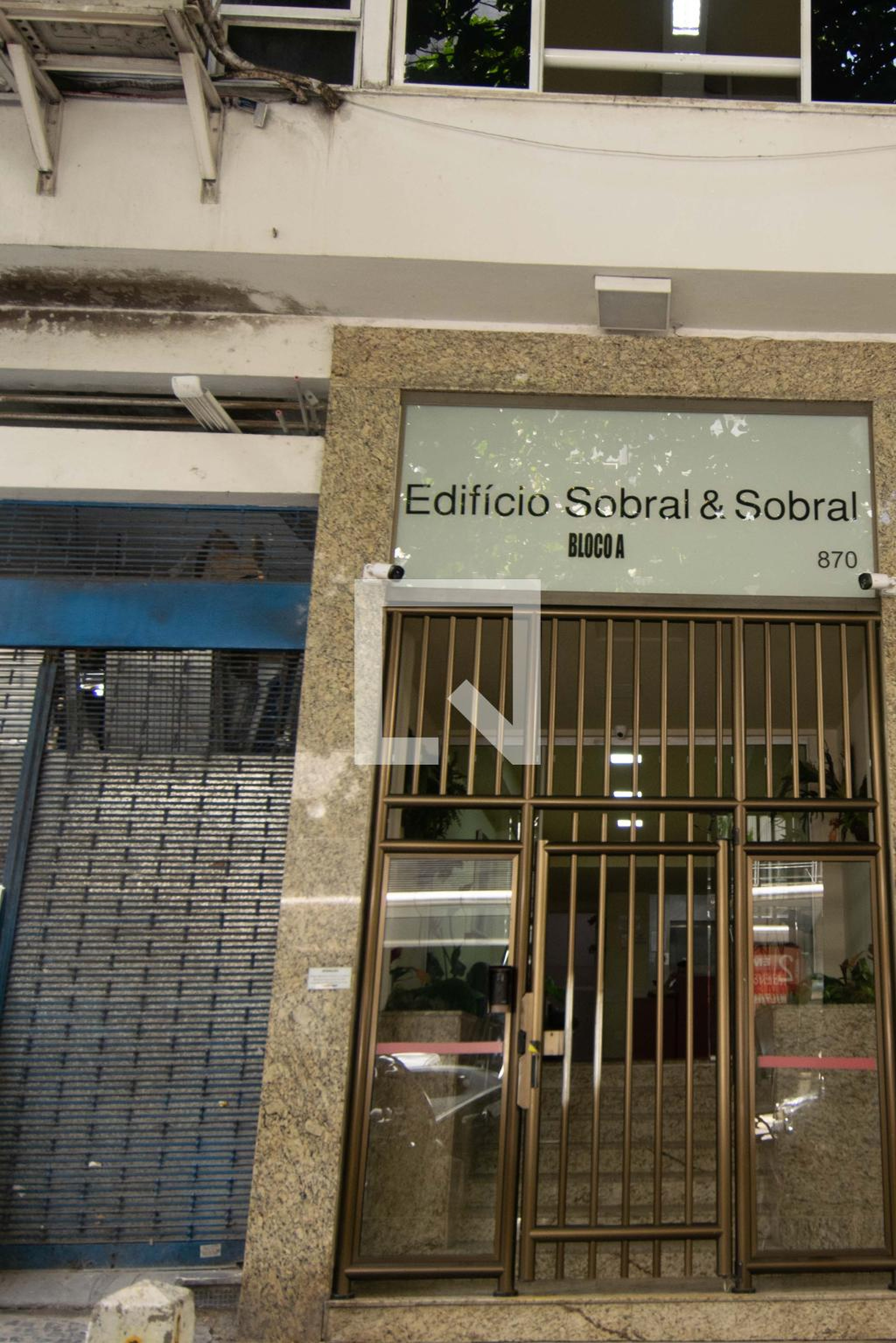 Fachada Condomínio em Rua Figueiredo de Magalhães, 860