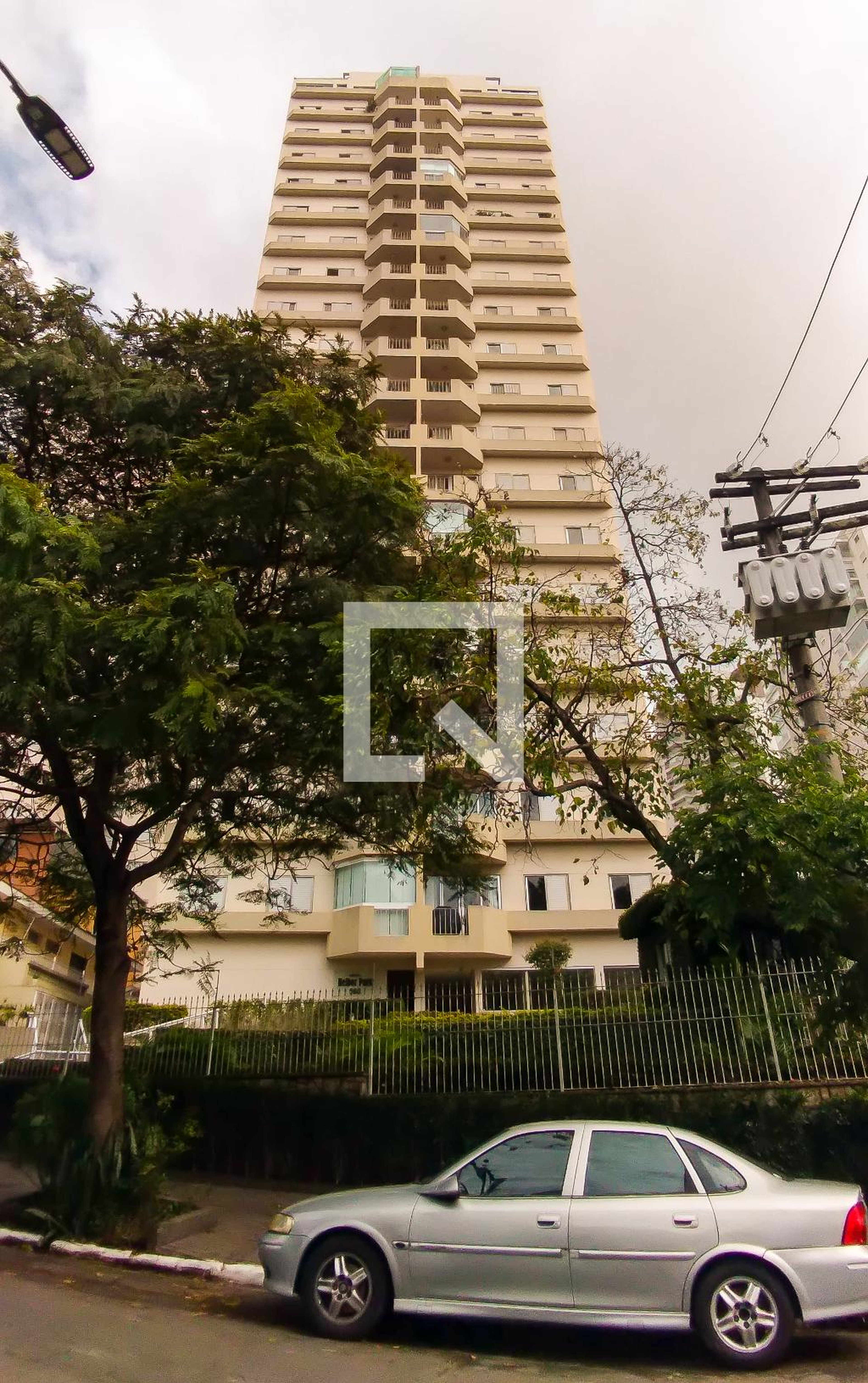 Fachada do Condomínio Edifício Helbor Park