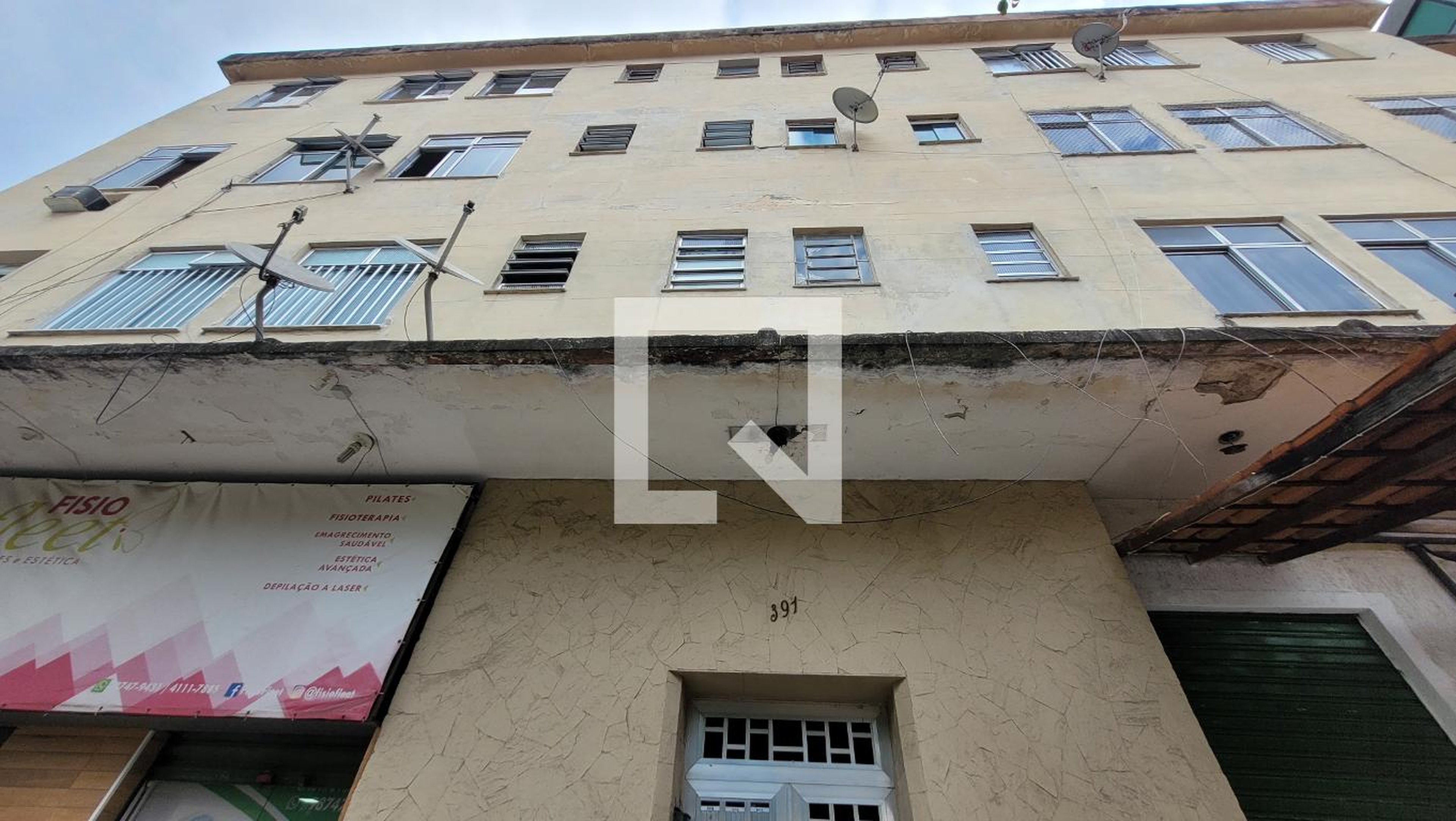 Fachada Condomínio em Rua Lígia, 391