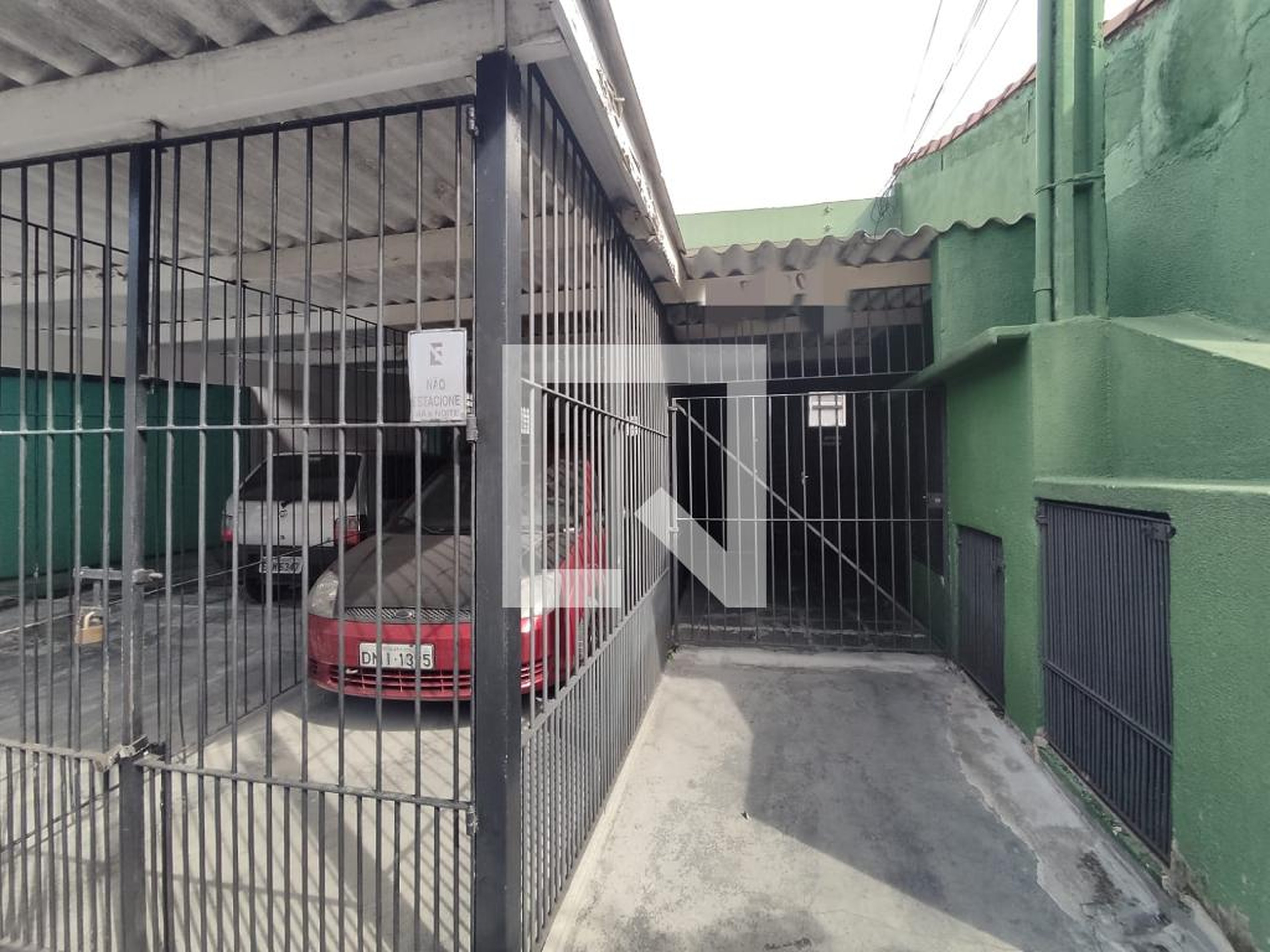 Fachada Condomínio em Rua Vista Alegre, 198