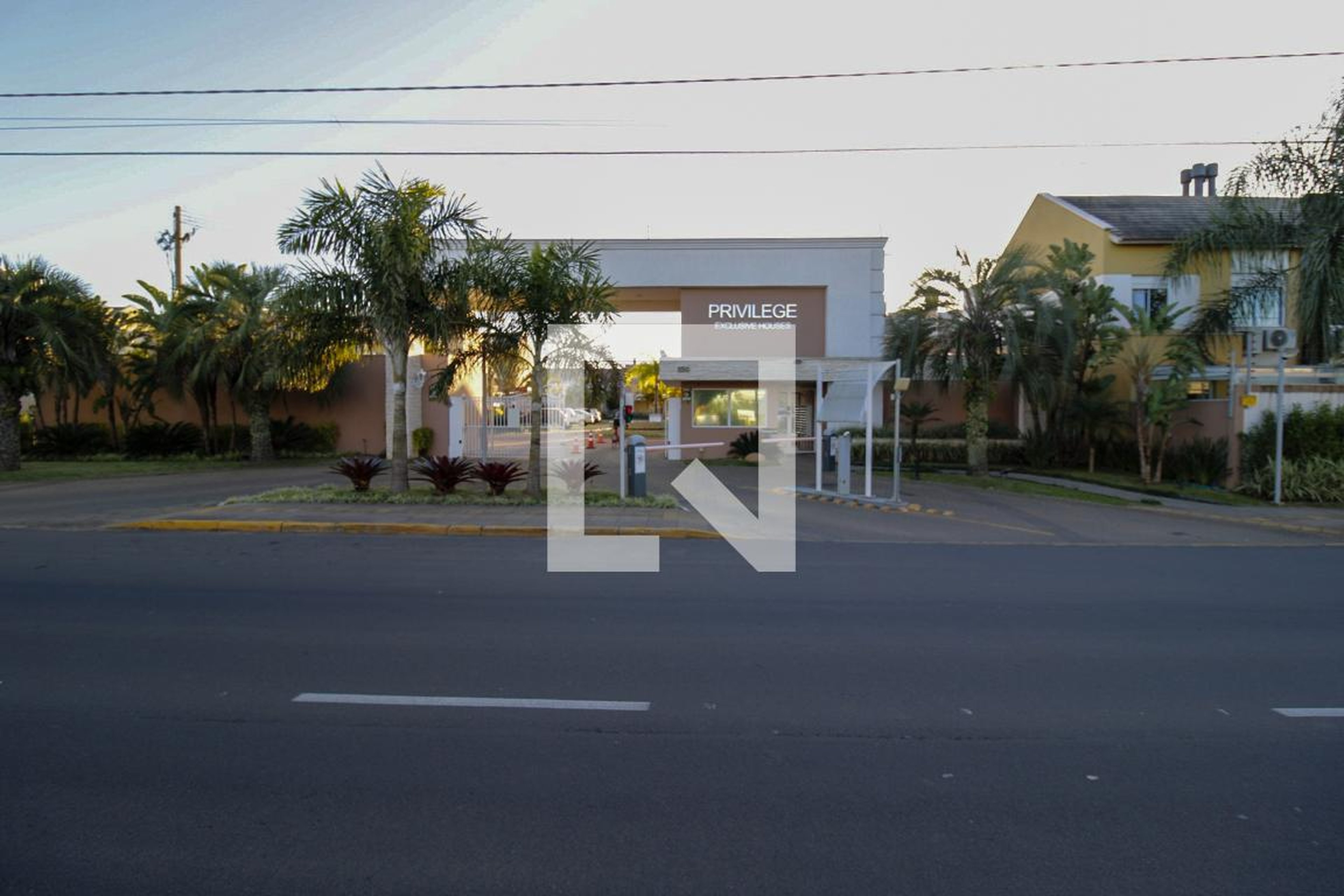 Fachada do Condomínio Condomínio Privilège Exclusive Houses
