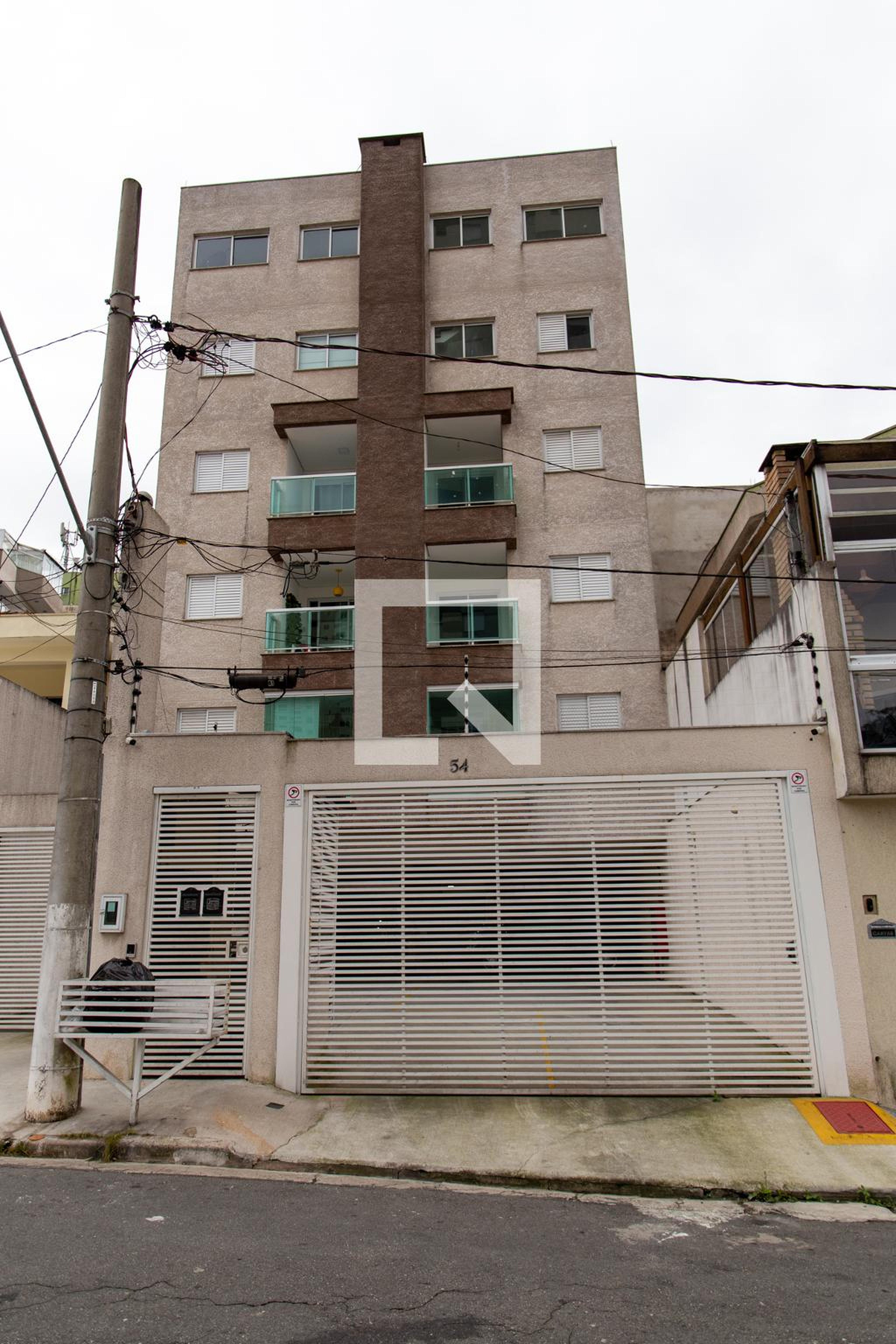 Fachada do Condomínio Condomínio Elis Regina 54