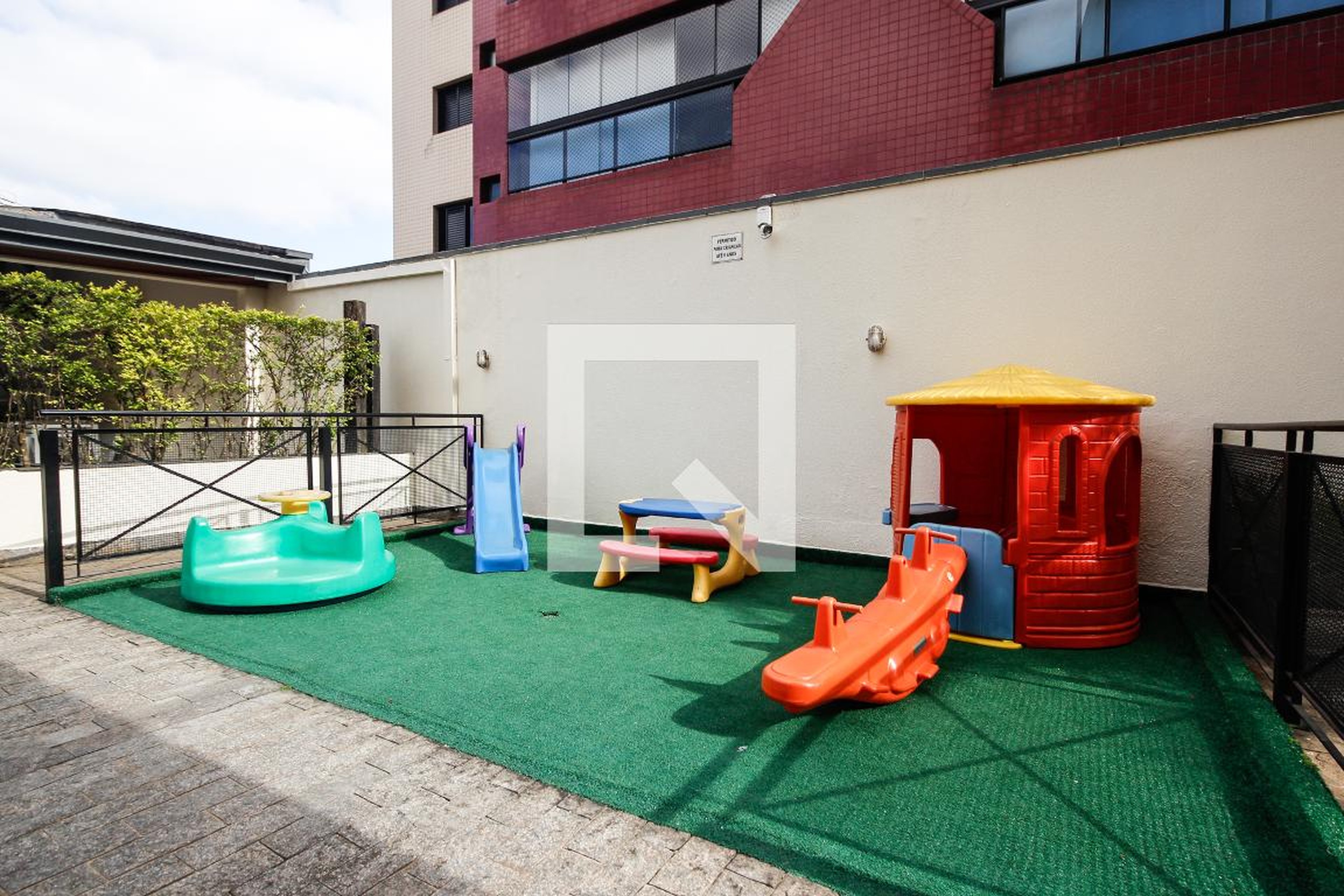 Playground - Evora