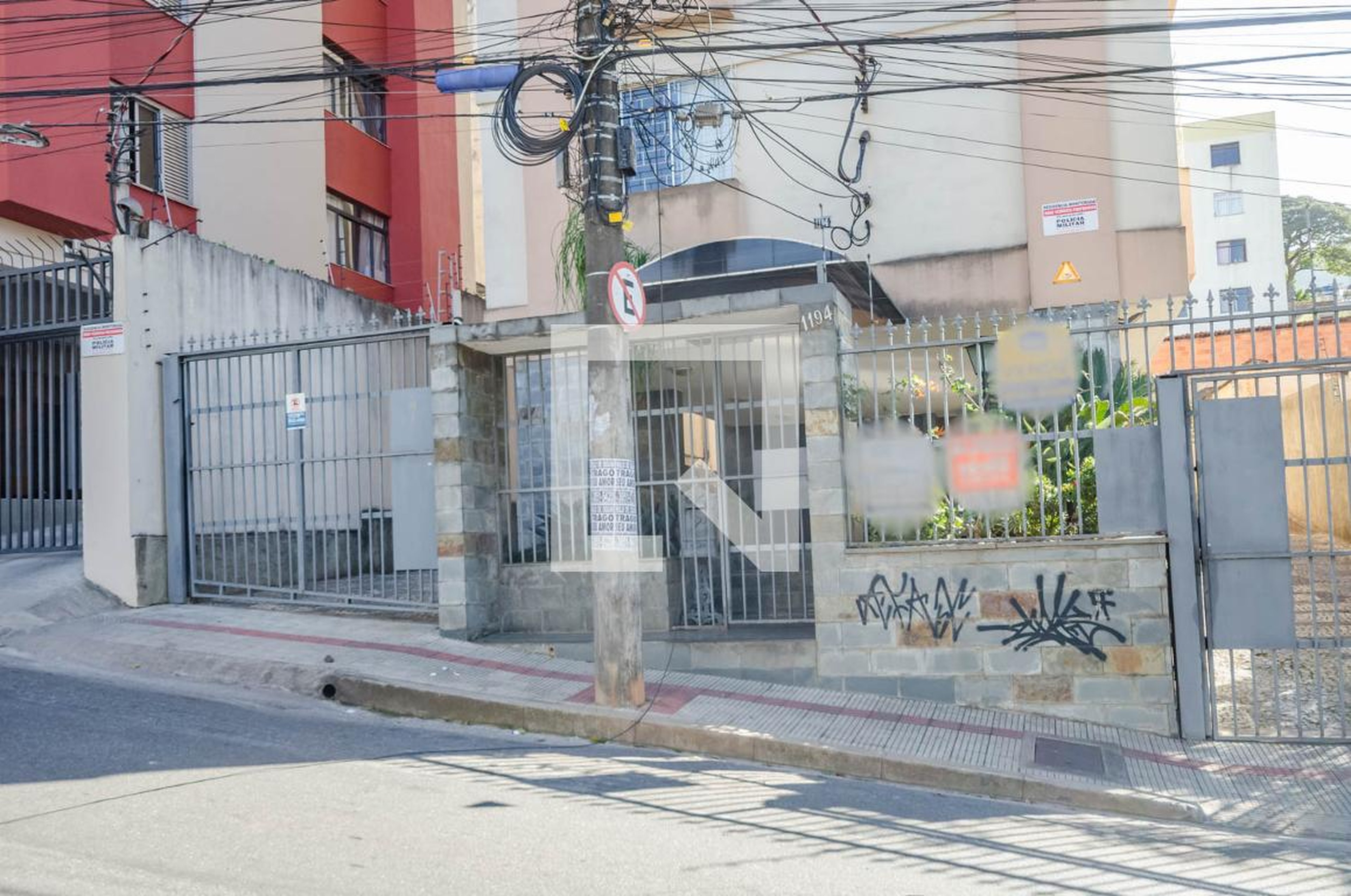 Fachada Condomínio em Rua Aquidaban, 1194