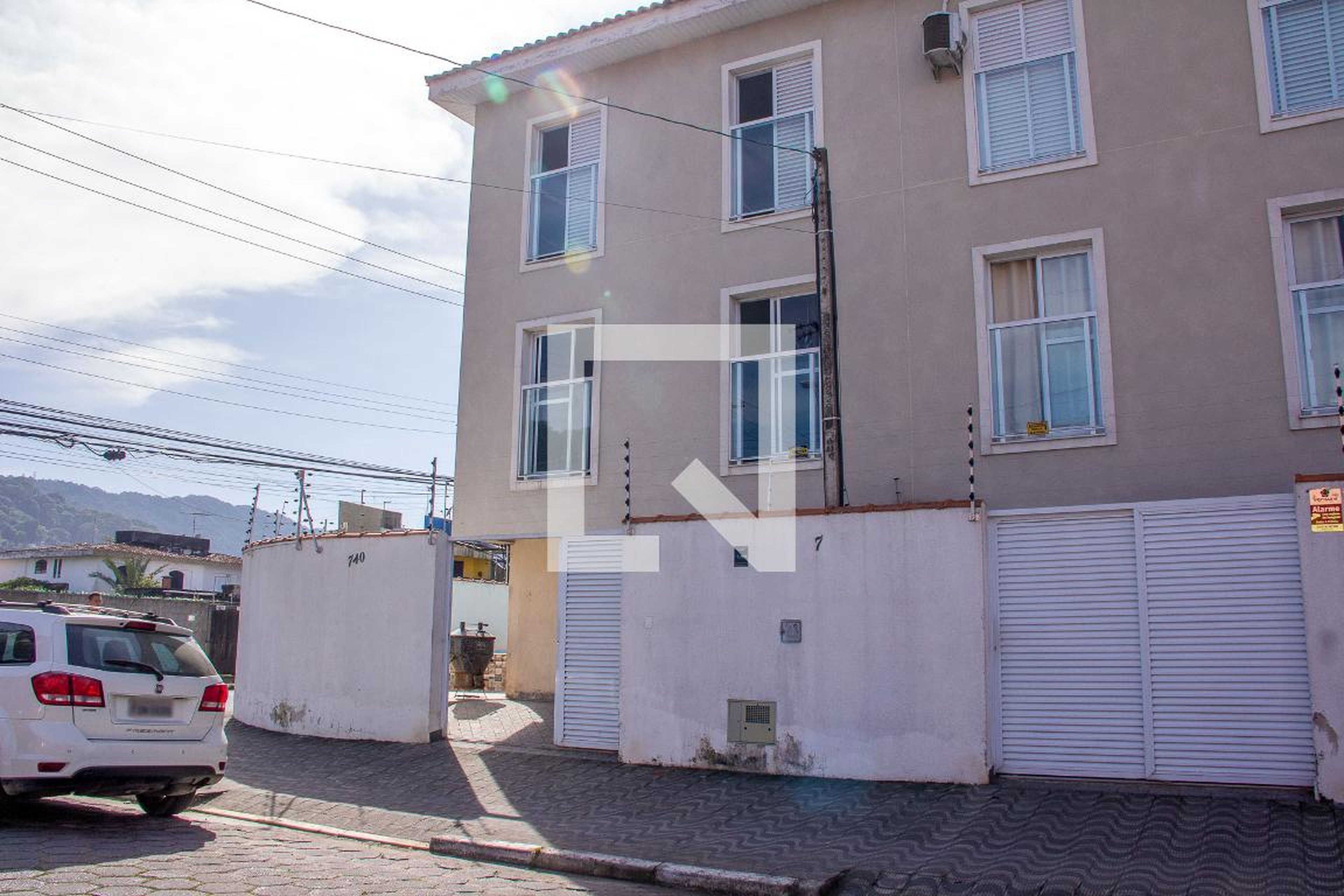 Fachada Condomínio em Rua Argentina, 740