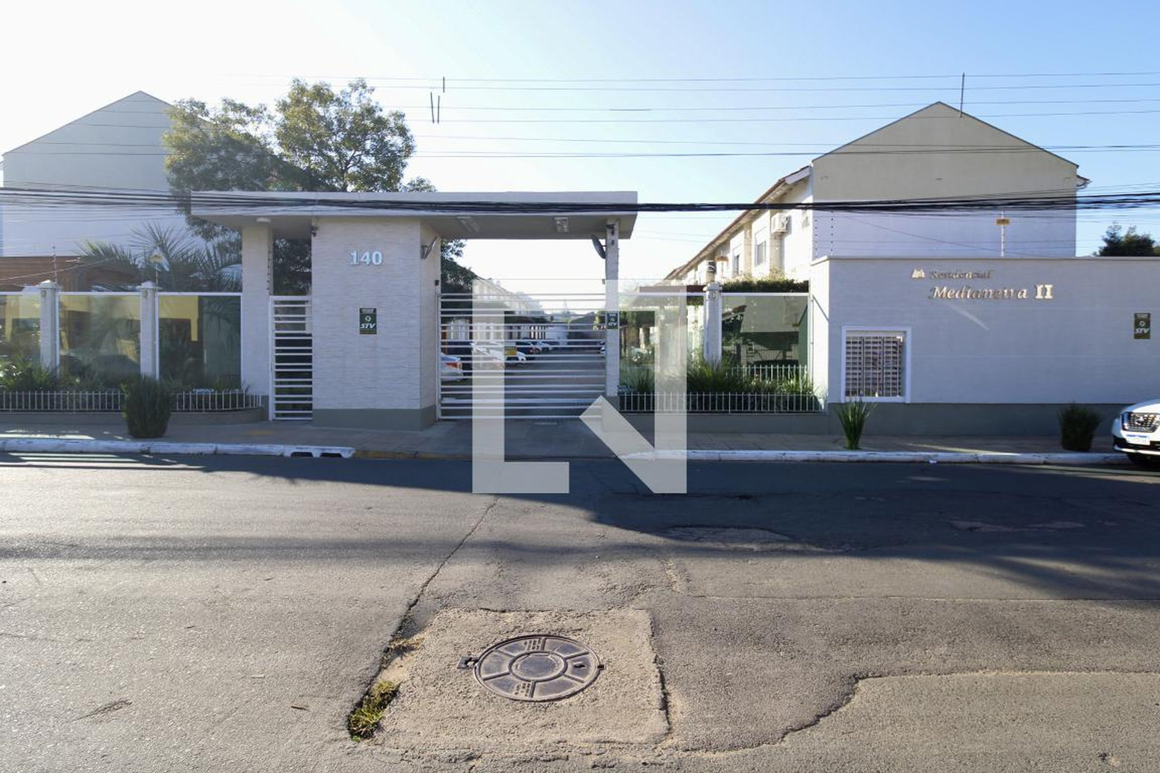 Fachada do Condomínio Condomínio em Rua Itália, 140