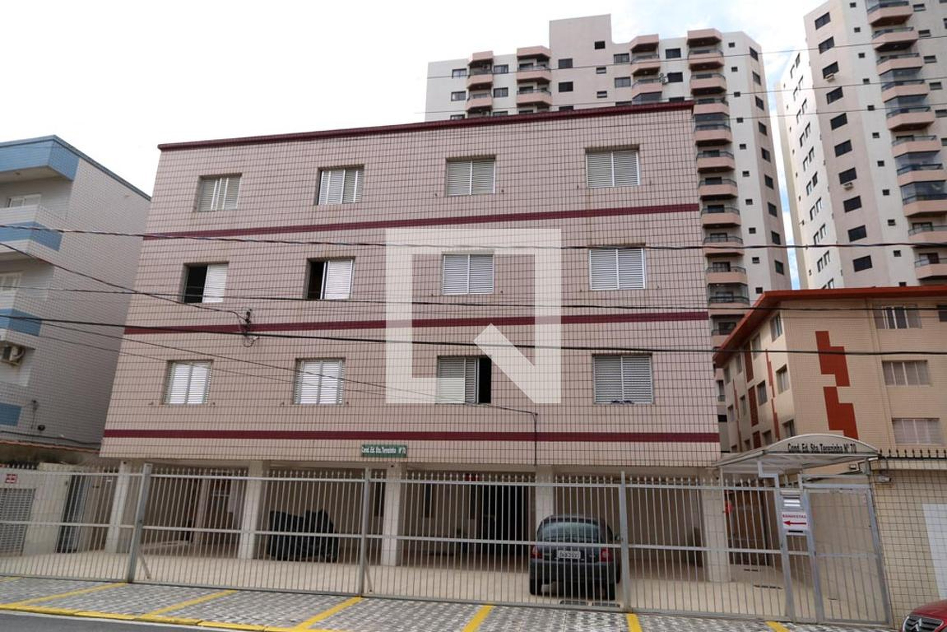 Fachada Condomínio Santa Terezinha