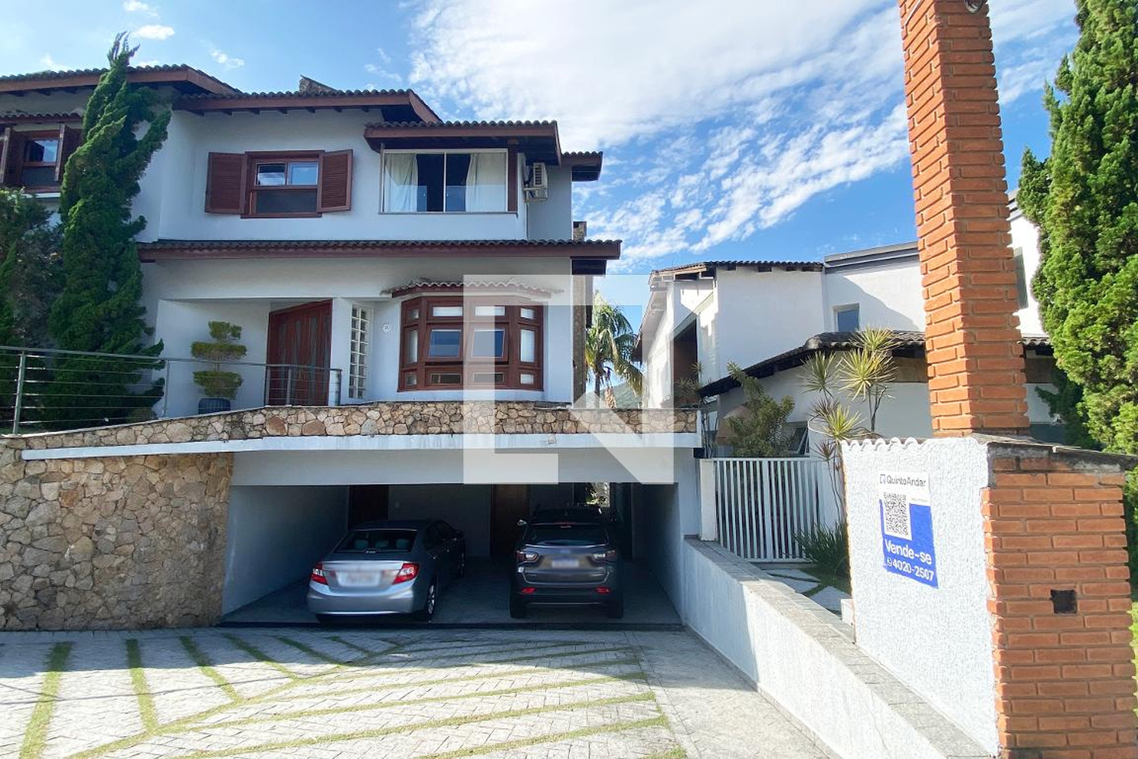 Fachada Condomínio em Alameda Corvina, 128