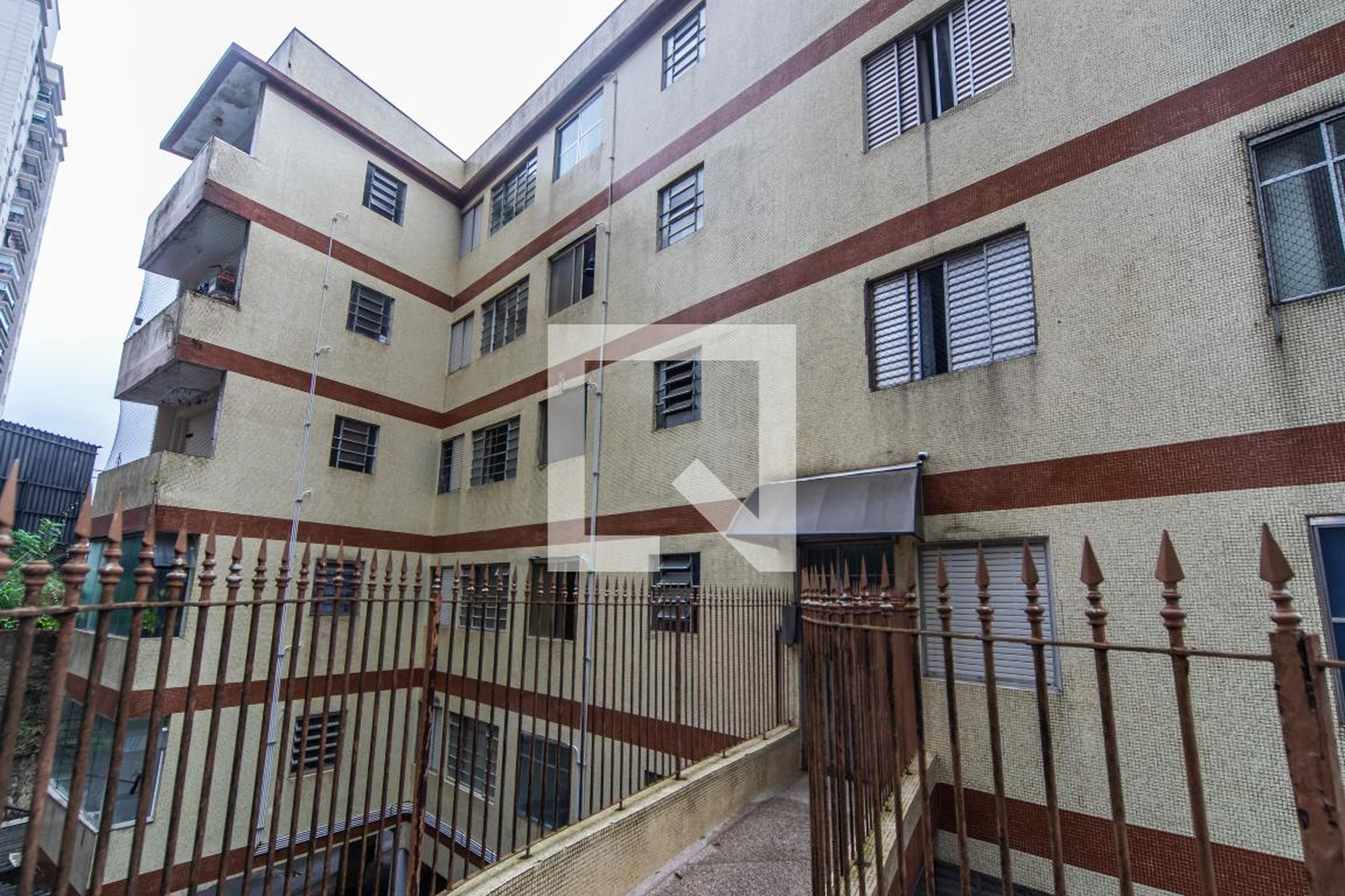 Fachada Condomínio Irmãos Oliveira