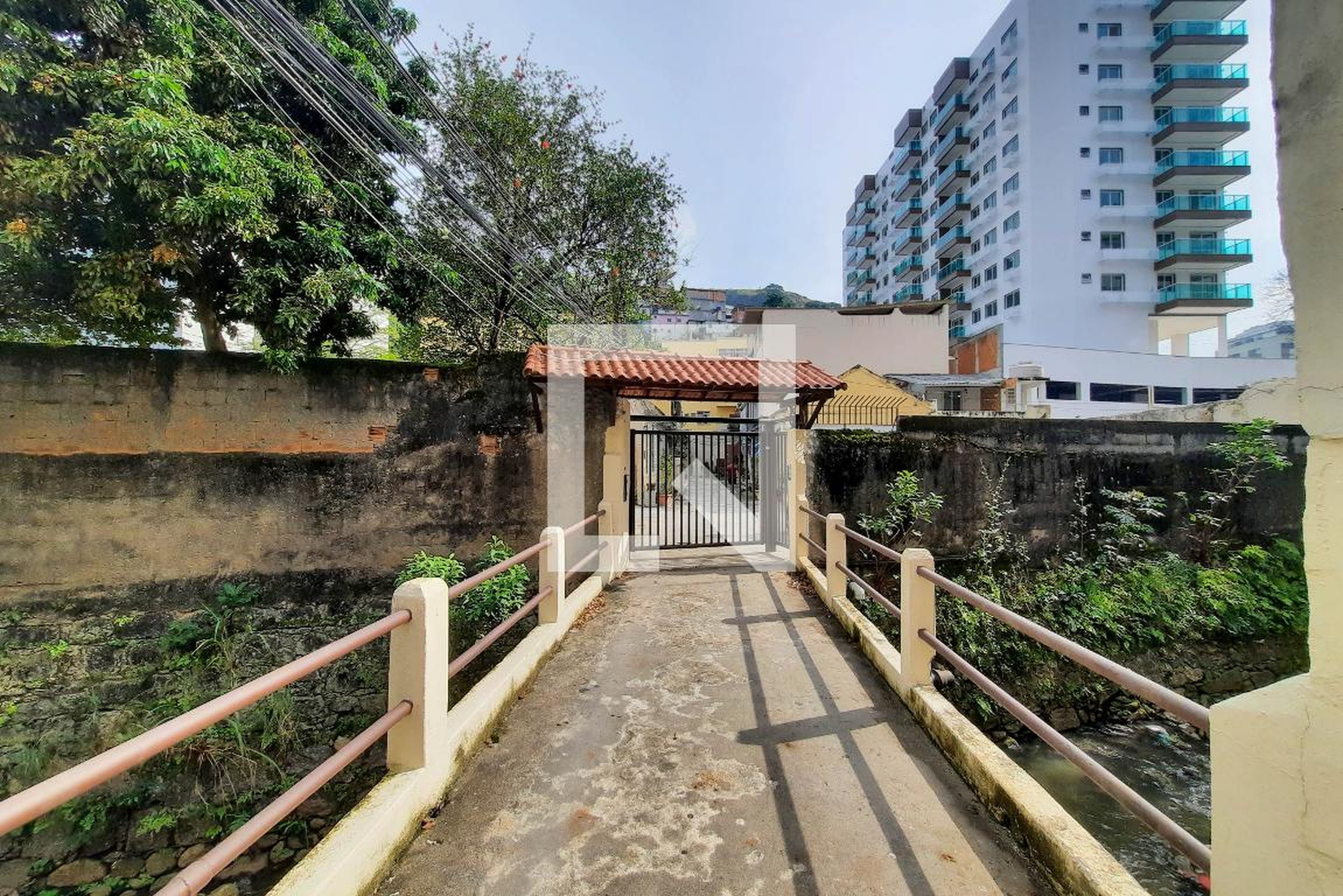 Fachada Condomínio em Rua Conde de Bonfim, 936