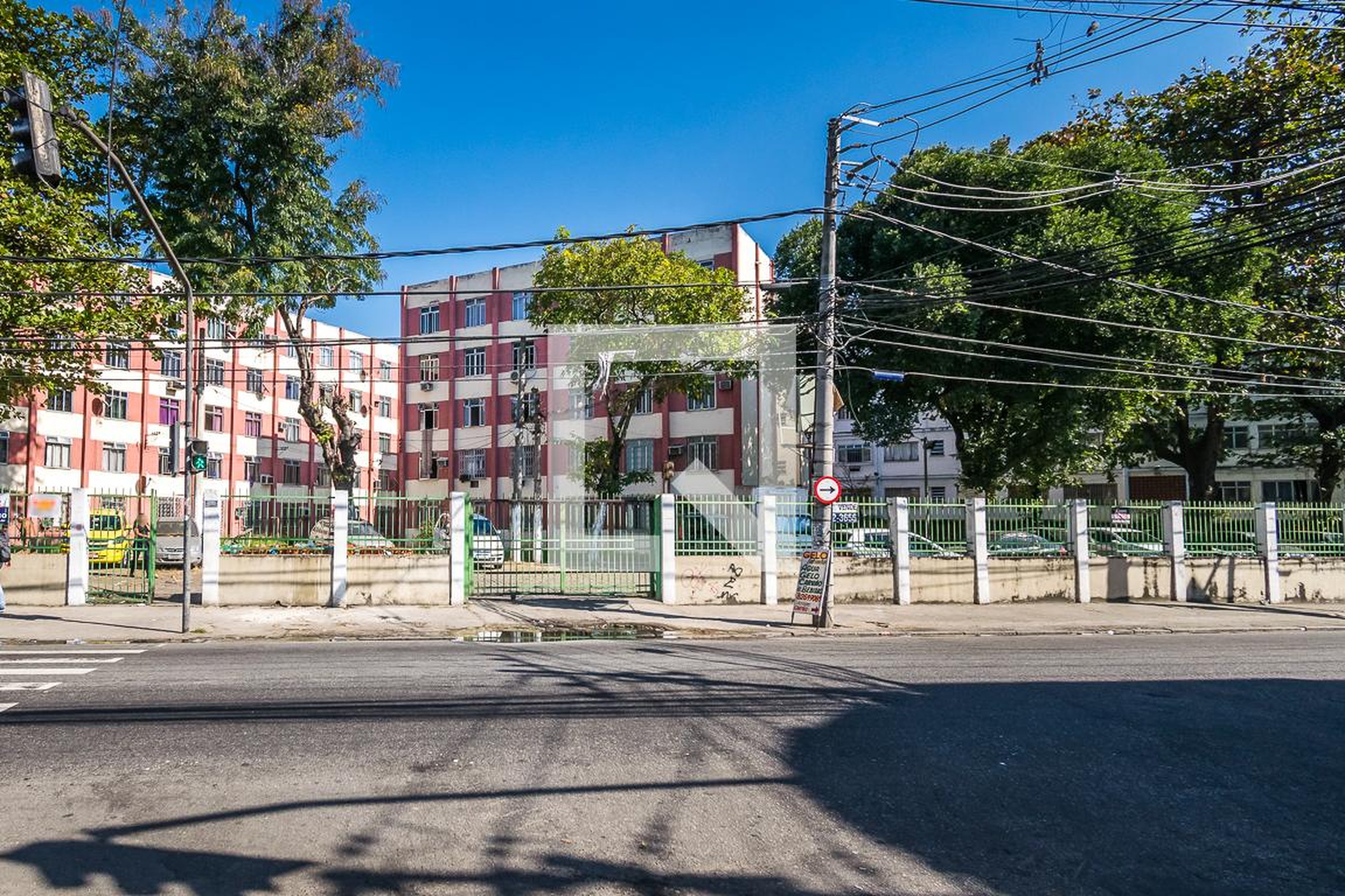 Fachada do Condomínio Edifício Miracema