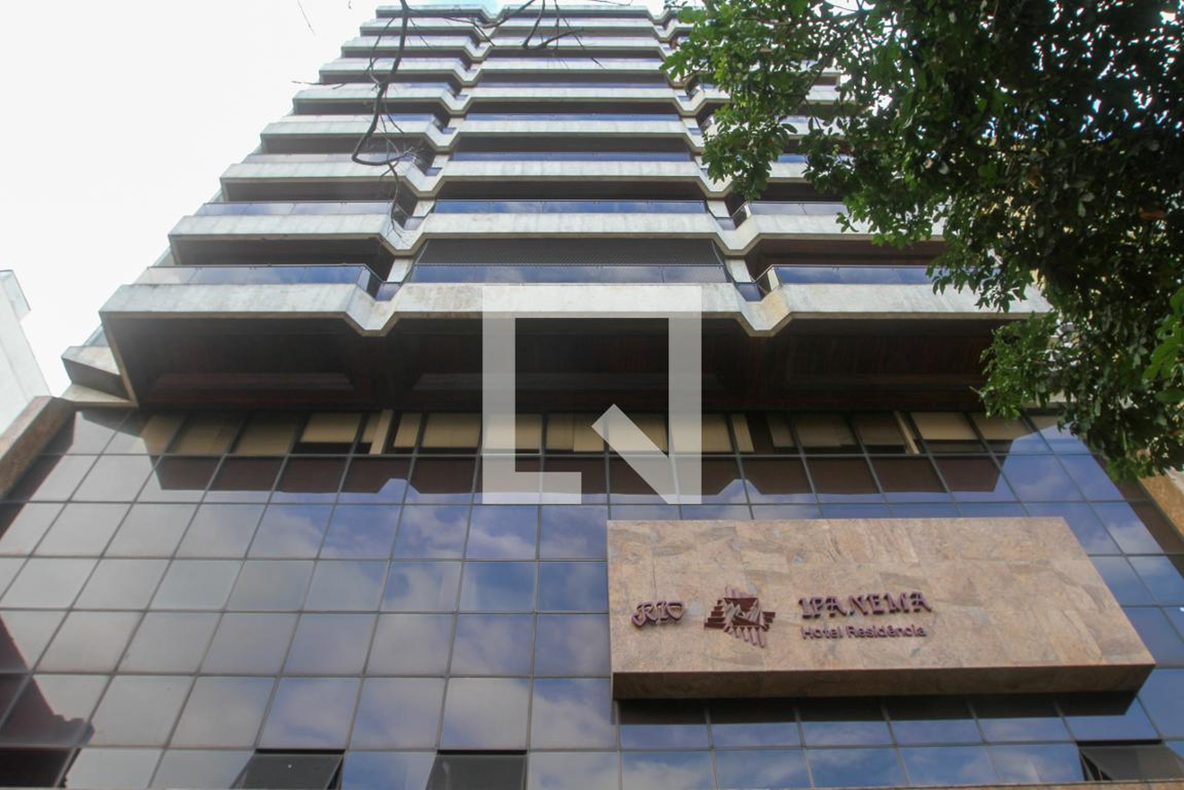 Fachada do Prédio Condomínio em Rua Visconde de Pirajá, 66